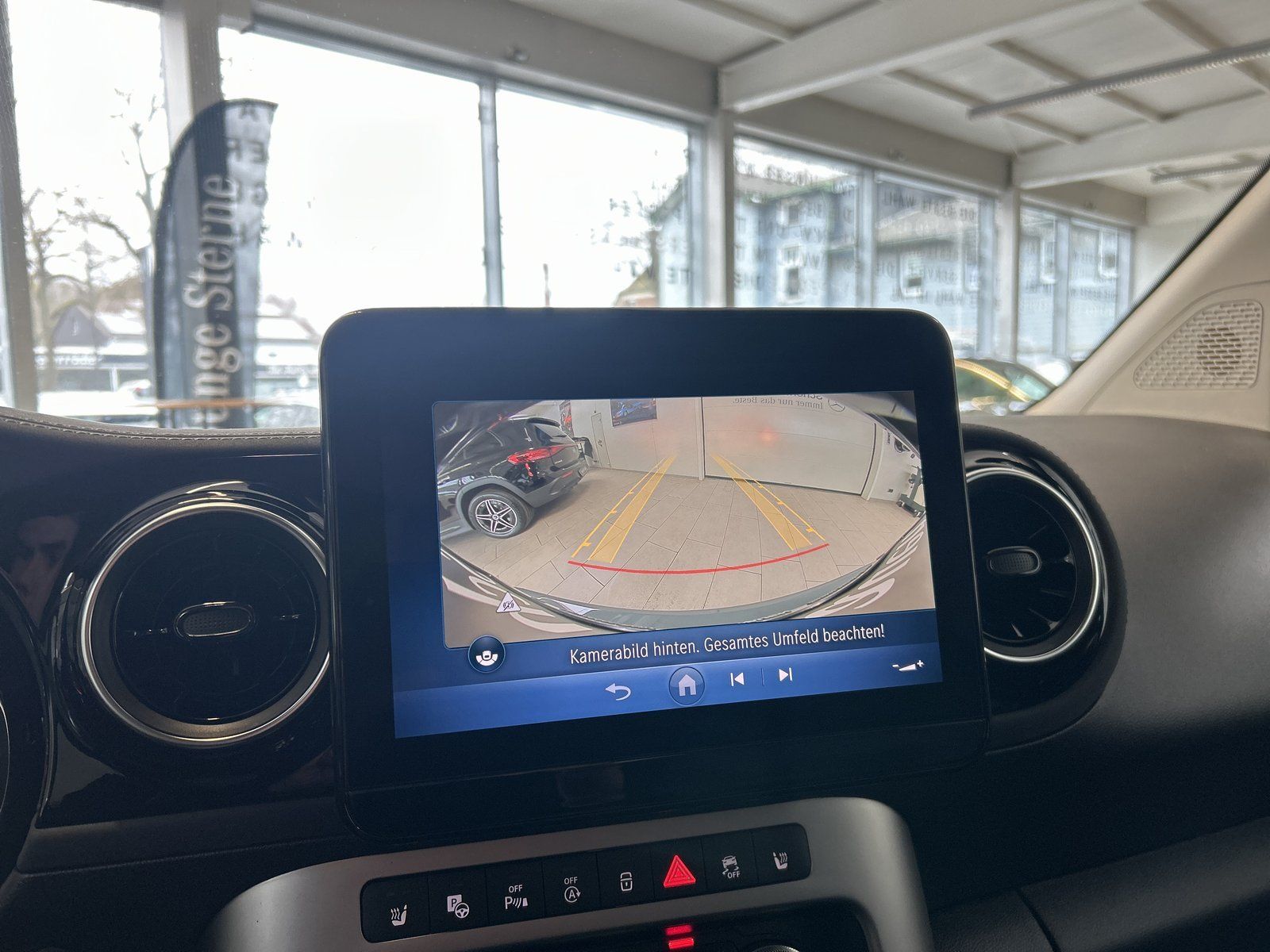 Fahrzeugabbildung Mercedes-Benz T 180 SONDERMODELL KAMERA+TECHNIK+LED+NAVI+SHZ