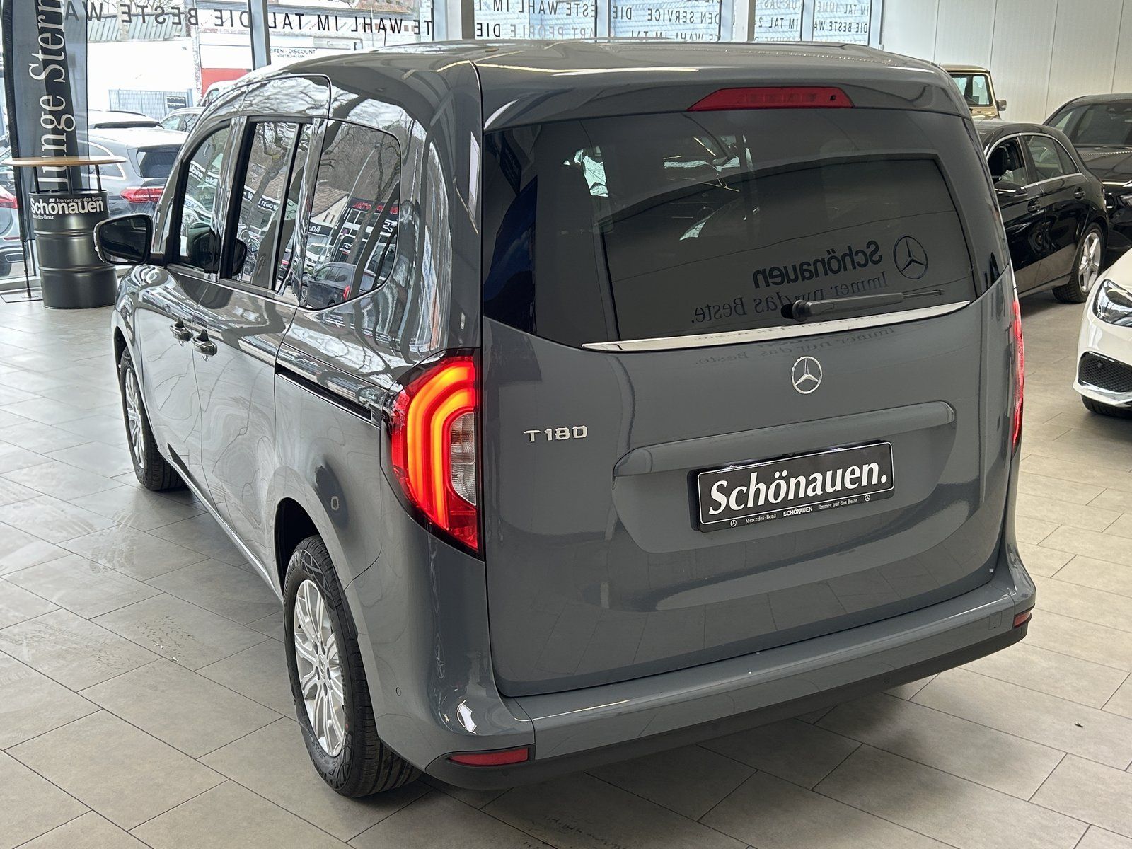Fahrzeugabbildung Mercedes-Benz T 180 SONDERMODELL KAMERA+TECHNIK+LED+NAVI+SHZ