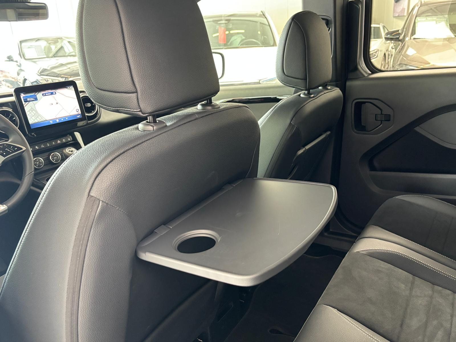 Fahrzeugabbildung Mercedes-Benz T 180 d LED+7G+KAMERA+TOTWINKEL+TEMPOMAT+SHZ