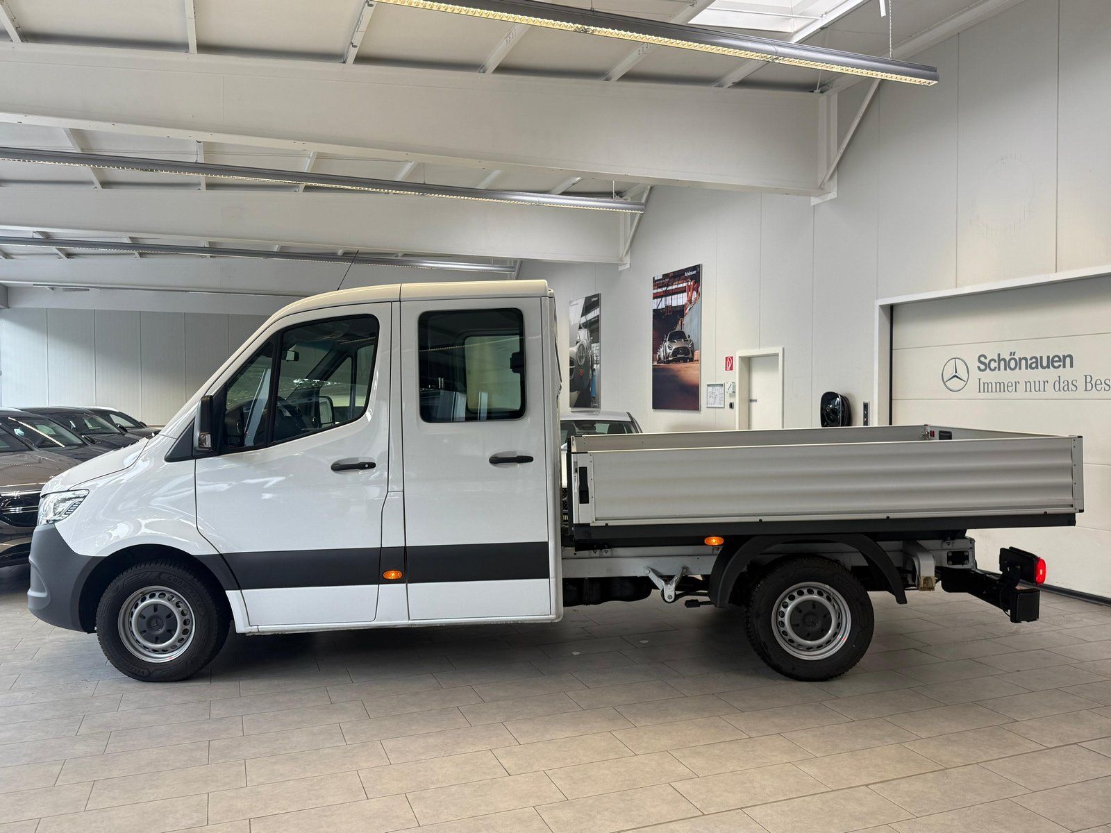 Fahrzeugabbildung Mercedes-Benz Sprinter 319 PRO 3665 Pritsche AHK3,5+LED+LENKHZ