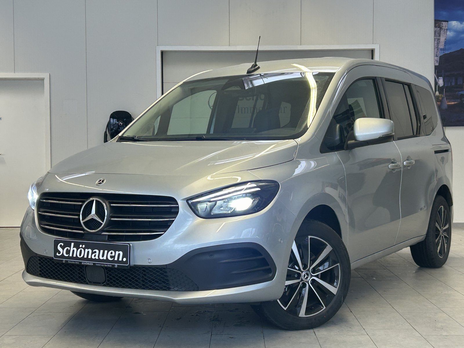 Mercedes-Benz T 180 FACELIFT24+EDITION+LED+KAMERA+CARPLAY