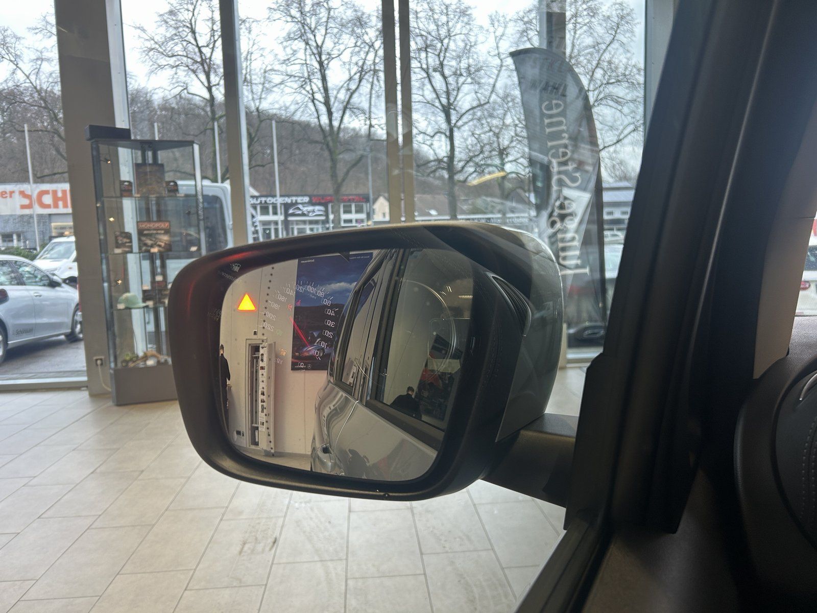 Fahrzeugabbildung Mercedes-Benz T 180 FACELIFT24+EDITION+LED+KAMERA+CARPLAY