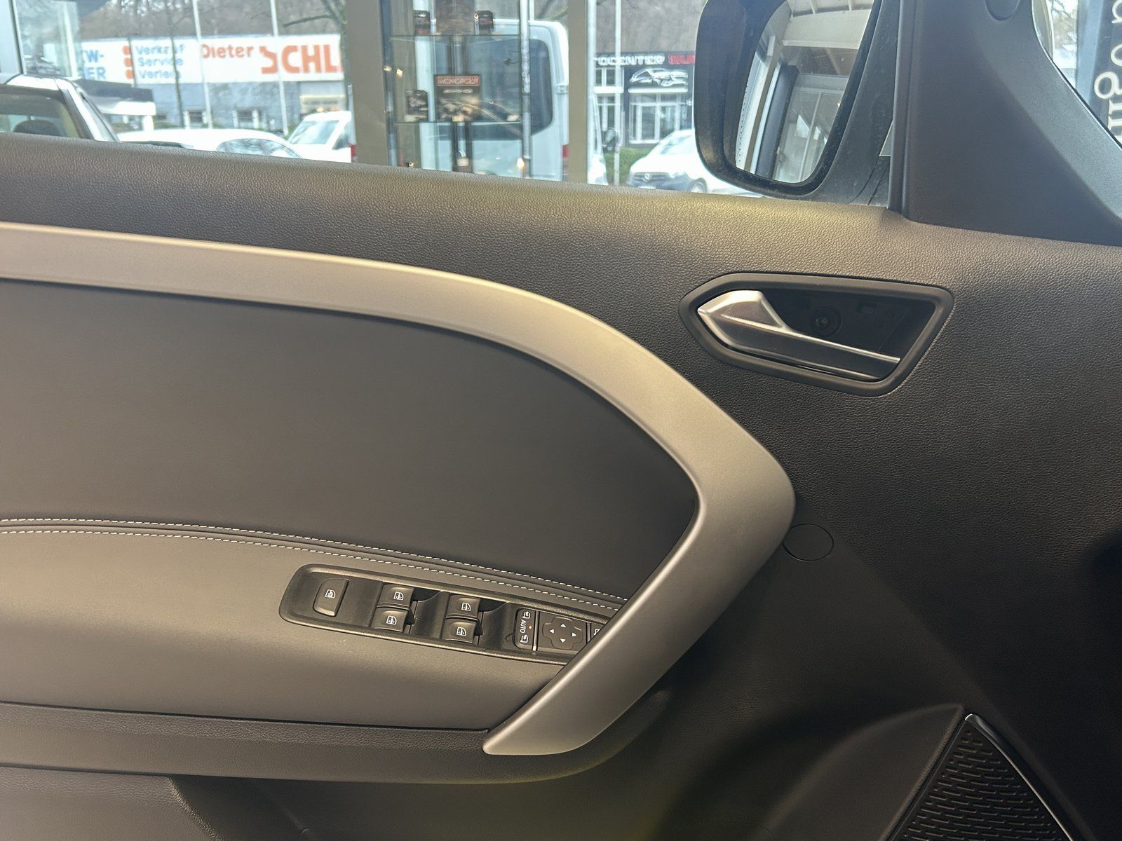 Fahrzeugabbildung Mercedes-Benz T 180 FACELIFT24+EDITION+LED+KAMERA+CARPLAY