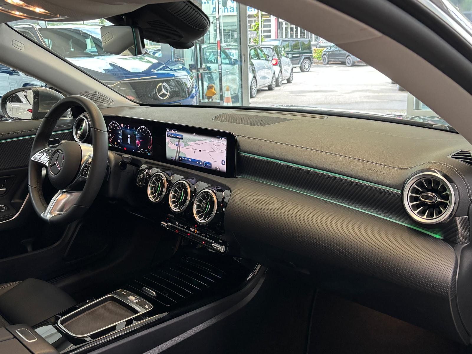Fahrzeugabbildung Mercedes-Benz CLA 180 SB KEYLESS+360°+DISTRO+EASYPACK+CARPLAY