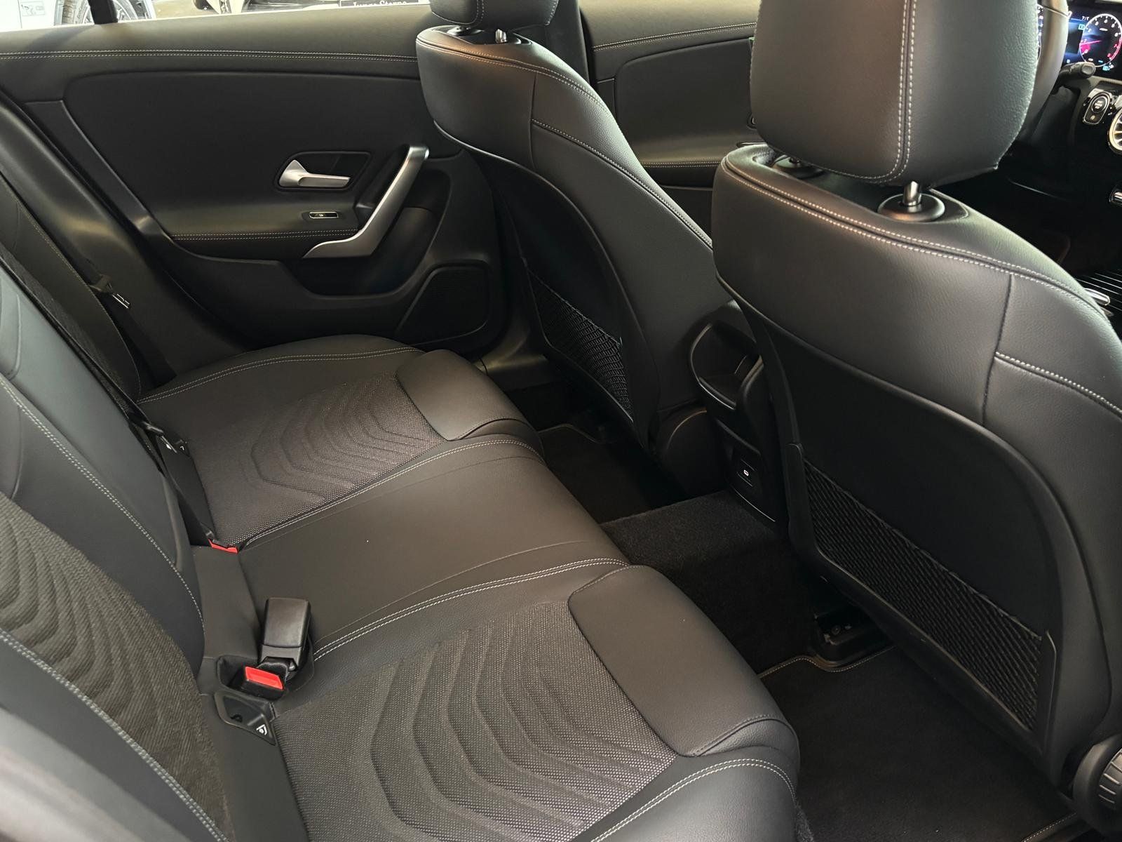 Fahrzeugabbildung Mercedes-Benz CLA 180 SB KEYLESS+360°+DISTRO+EASYPACK+CARPLAY