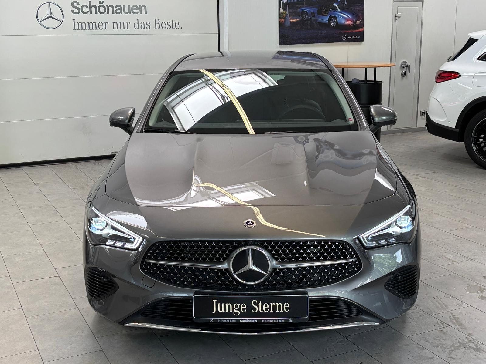 Fahrzeugabbildung Mercedes-Benz CLA 180 SB KEYLESS+360°+DISTRO+EASYPACK+CARPLAY