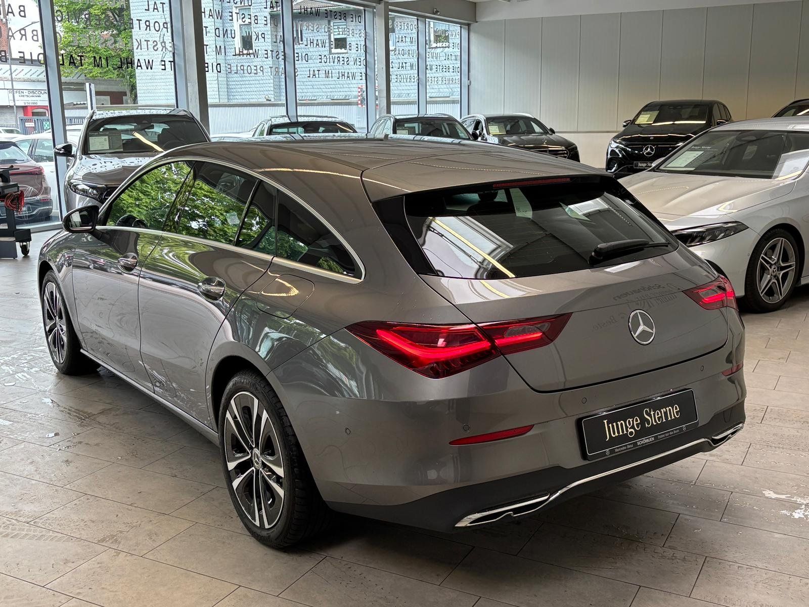 Fahrzeugabbildung Mercedes-Benz CLA 180 SB KEYLESS+360°+DISTRO+EASYPACK+CARPLAY