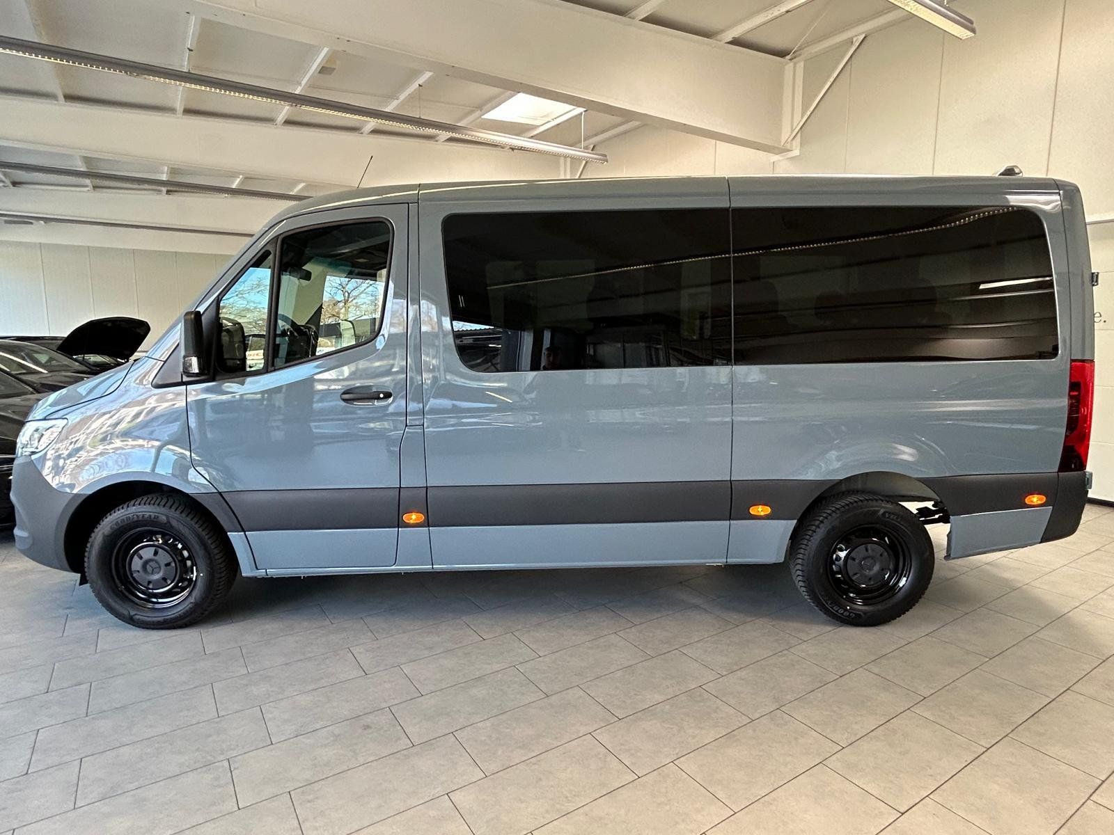 Fahrzeugabbildung Mercedes-Benz Sprinter 317 TOURER STHZ+AHK3,5+SCHWIN+ETÜR+DIST