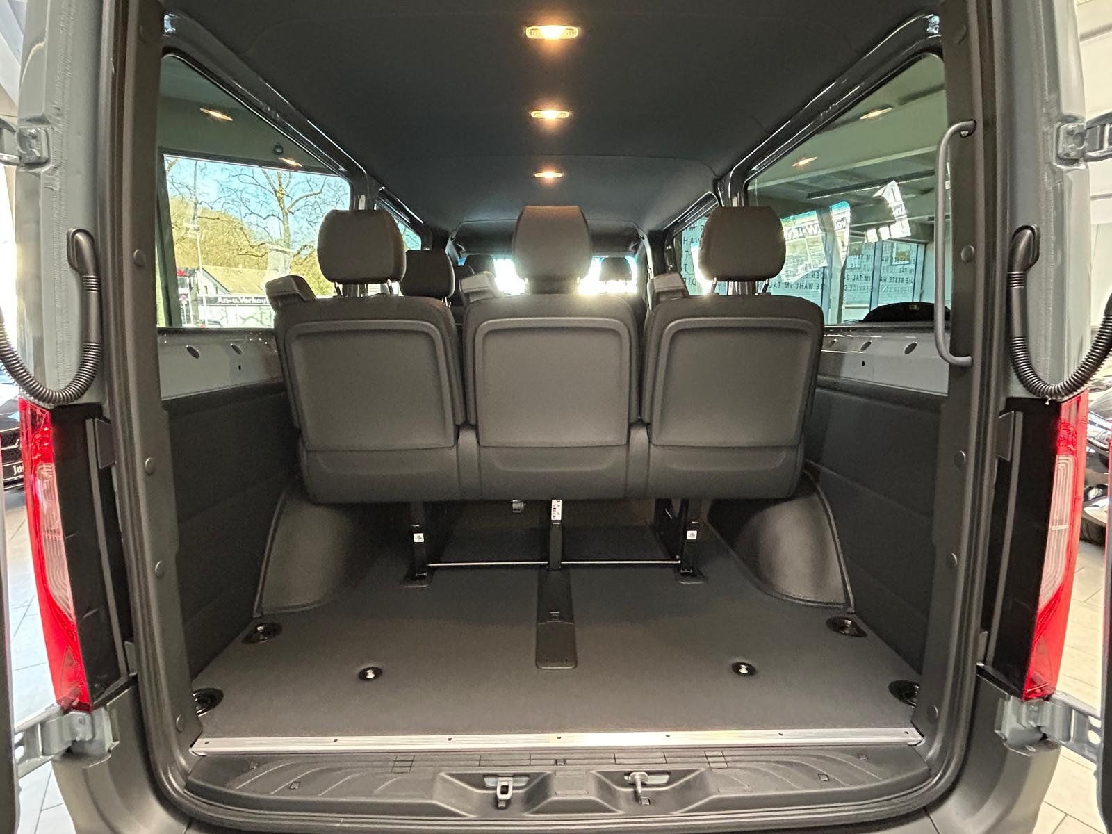 Fahrzeugabbildung Mercedes-Benz Sprinter 317 TOURER STHZ+AHK3,5+SCHWIN+ETÜR+DIST