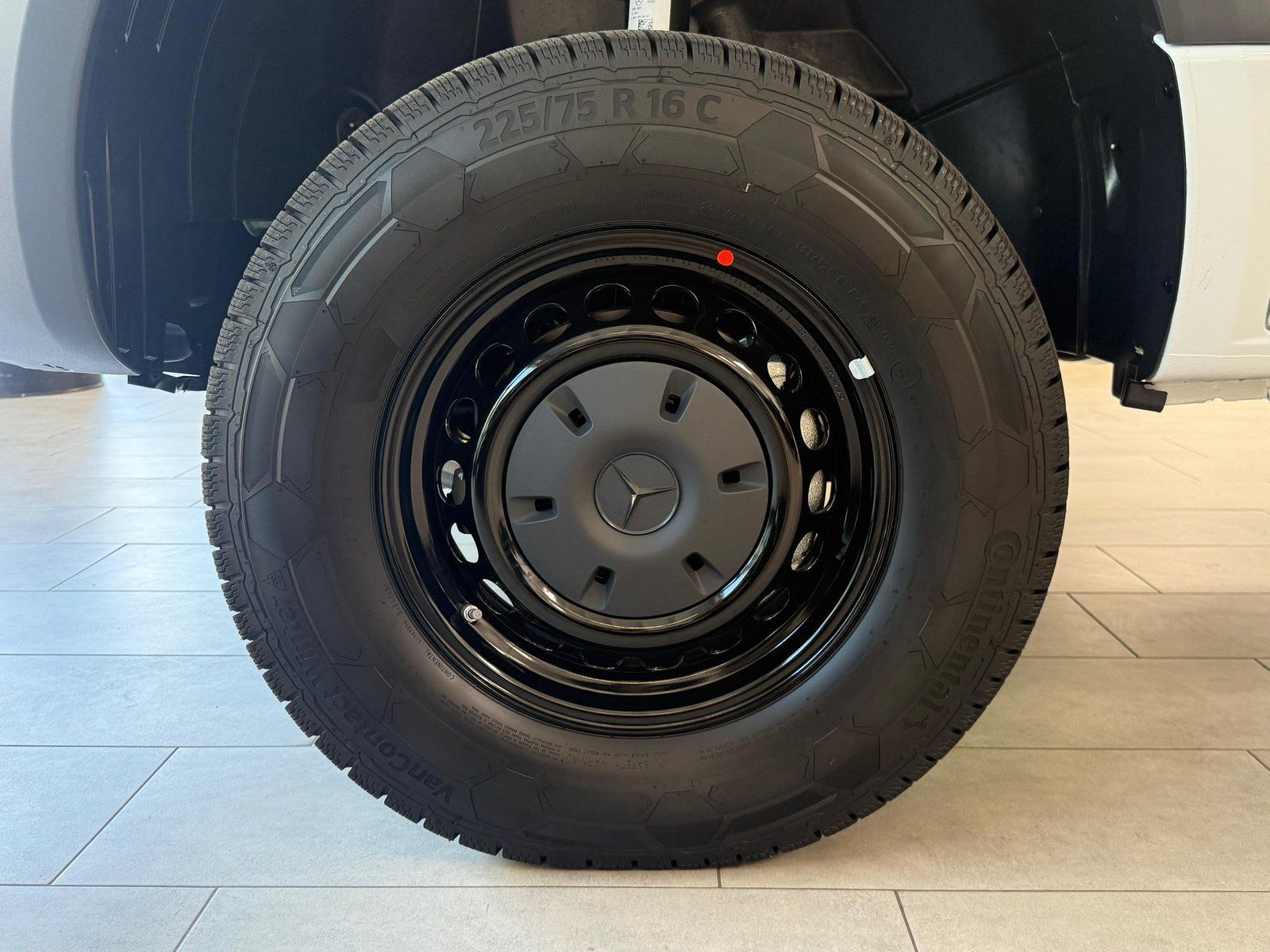 Fahrzeugabbildung Mercedes-Benz Sprinter 319 CDI Standard 4x4 AHK3,5+LED+STDHZ