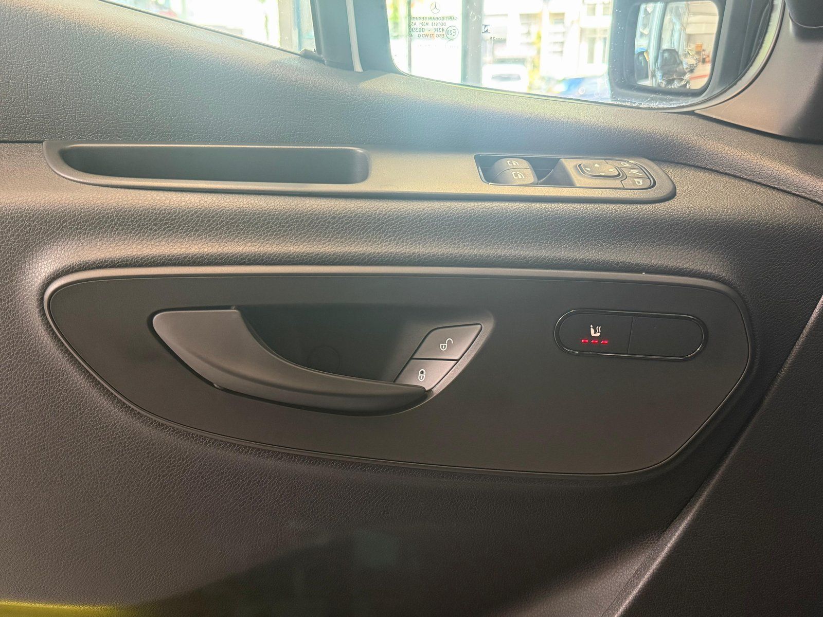 Fahrzeugabbildung Mercedes-Benz Sprinter 319 CDI Standard 4x4 AHK3,5+LED+STDHZ