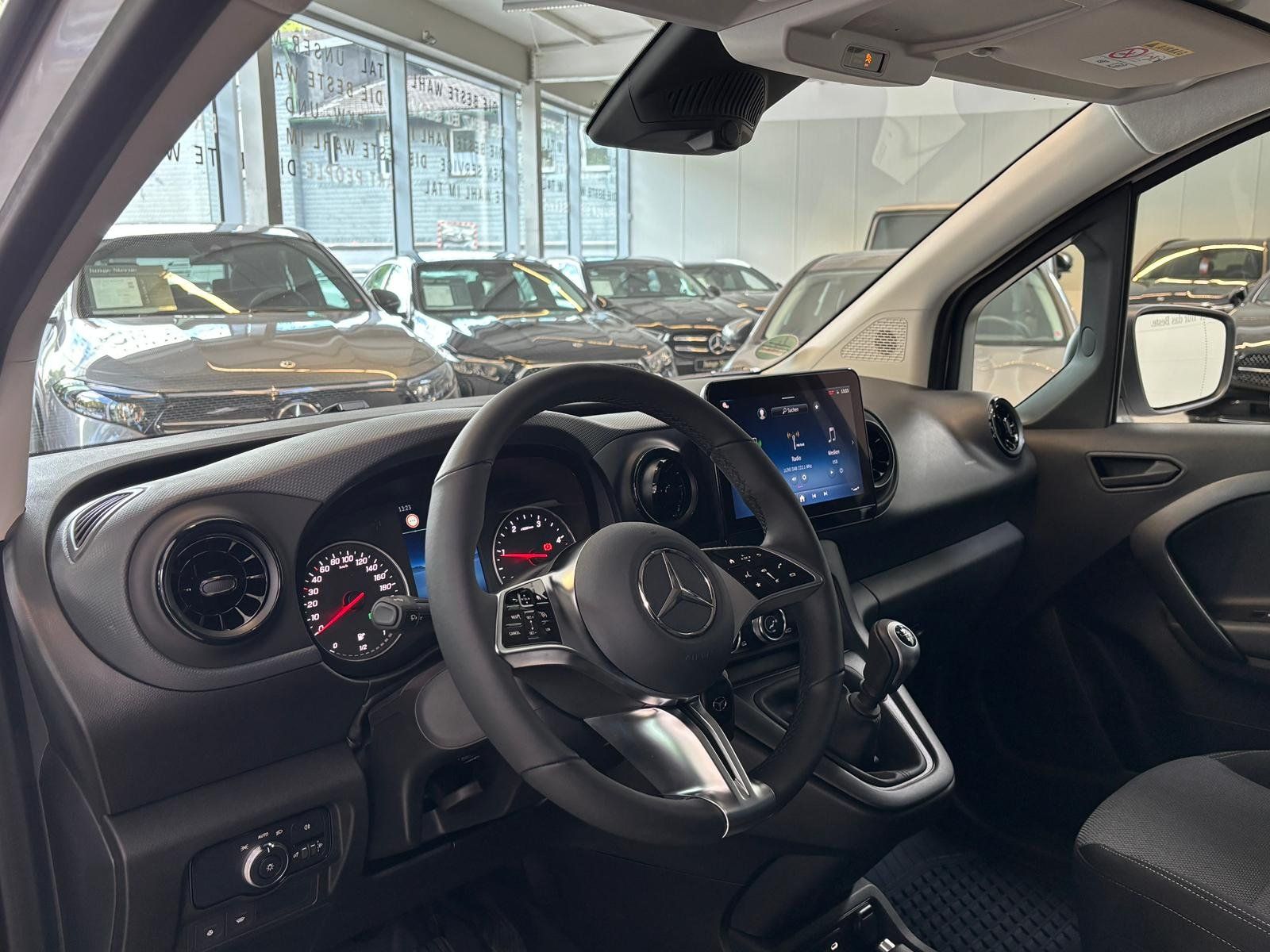 Fahrzeugabbildung Mercedes-Benz CITAN 108 CDI KASTEN+CARPLAY+KAMERA+SHZ+AHKVORB.