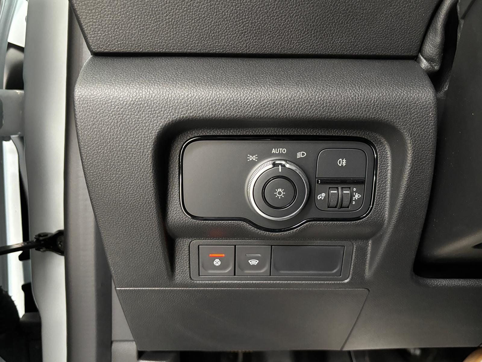 Fahrzeugabbildung Mercedes-Benz CITAN 108 CDI KASTEN+CARPLAY+KAMERA+SHZ+AHKVORB.