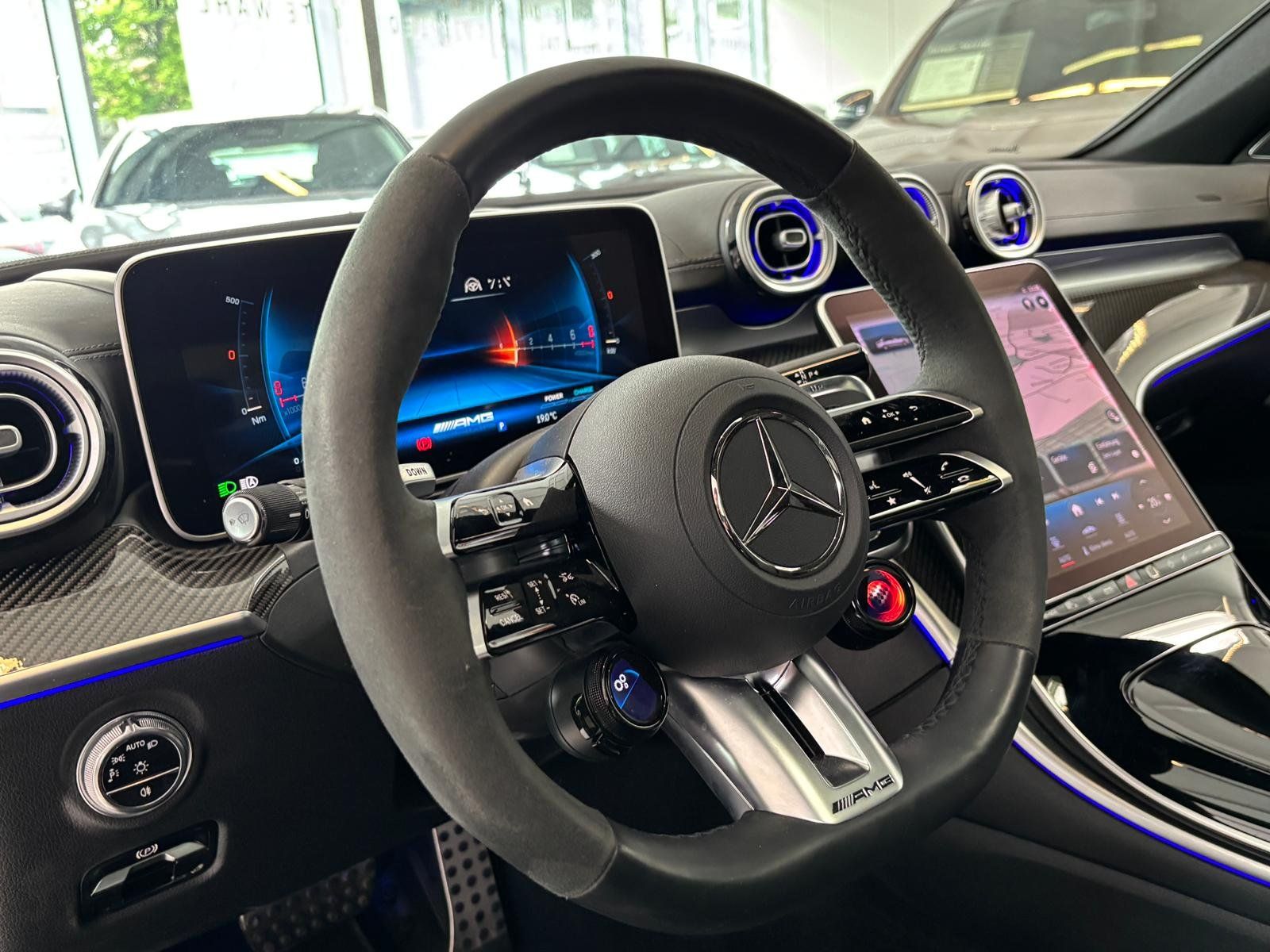 Fahrzeugabbildung Mercedes-Benz Mercedes-AMG C 43 4M PERF.SITZ+DRIVER+DYNAM+STHZ