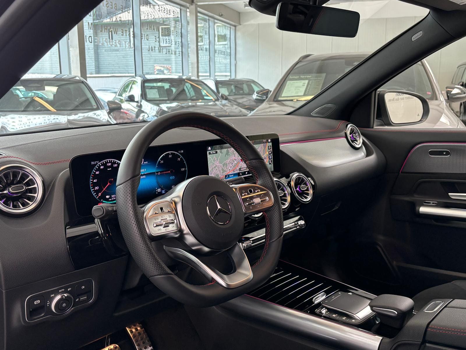 Fahrzeugabbildung Mercedes-Benz EQA 300 4M AMG ADVANCED PAKET+CARPLAY+SHZ+PRIVAC