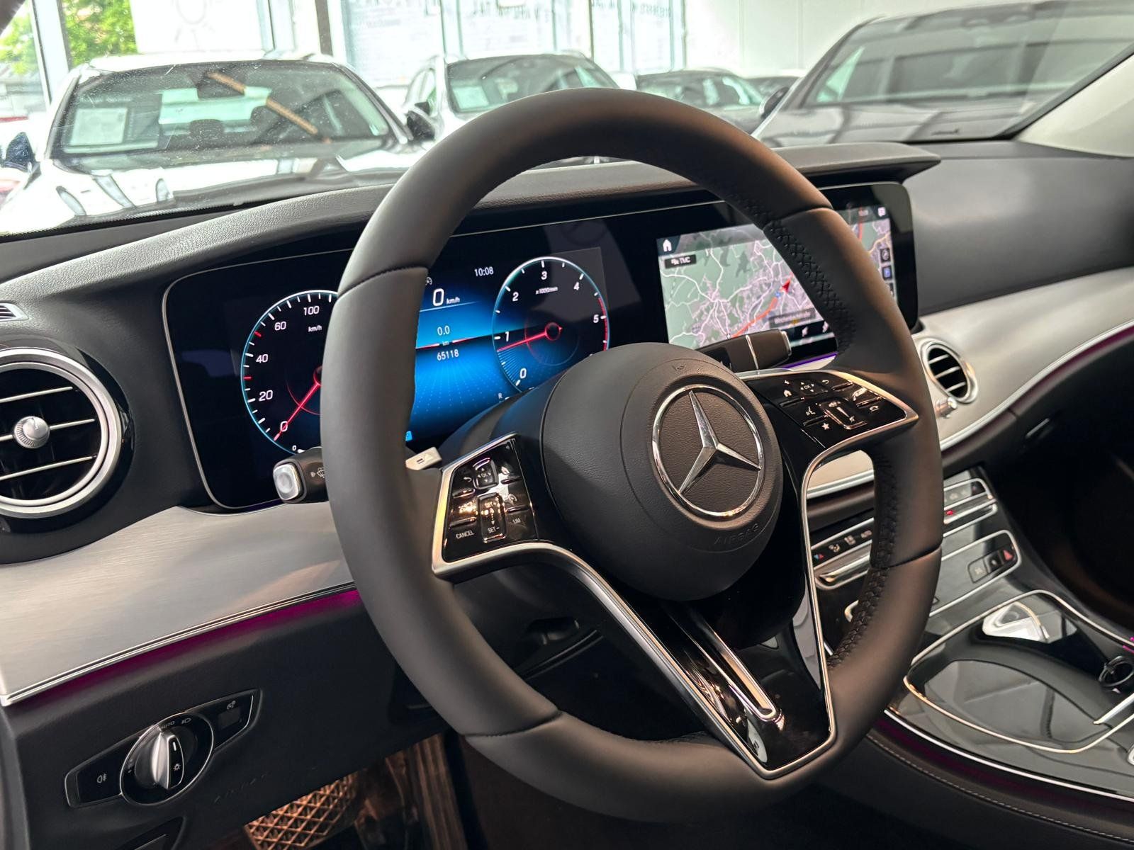 Fahrzeugabbildung Mercedes-Benz E 220 d T MBUX+LED+KMAERA+SPUR+CARPLAY+EASYPACK