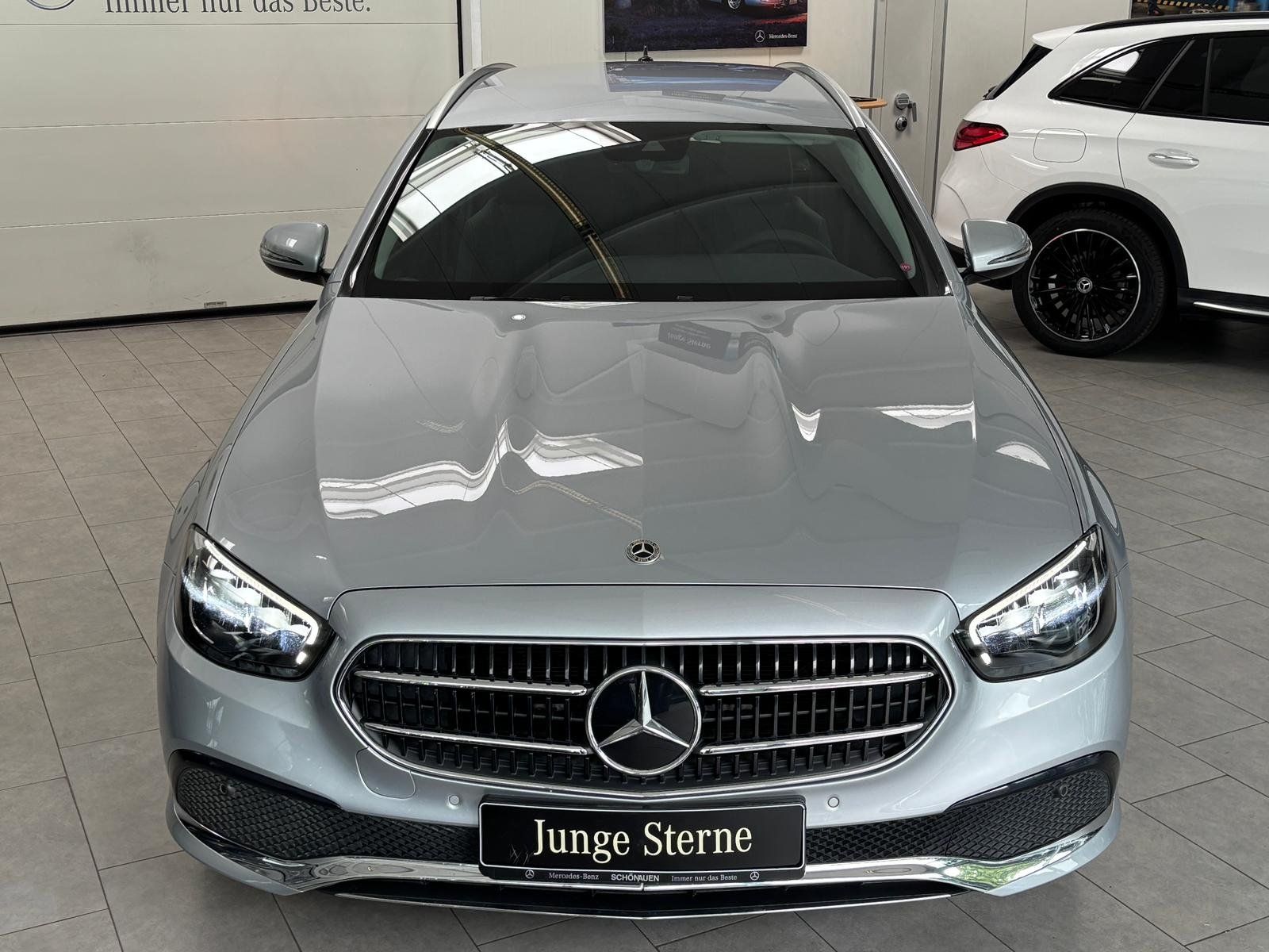 Fahrzeugabbildung Mercedes-Benz E 220 d T MBUX+LED+KMAERA+SPUR+CARPLAY+EASYPACK