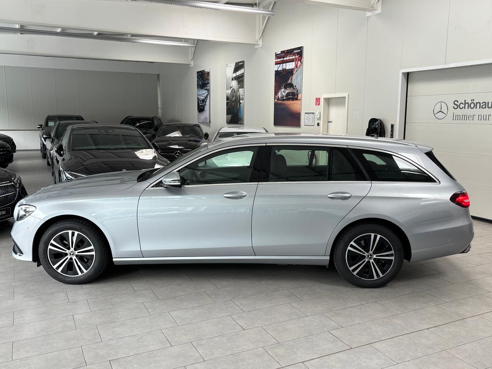 Fahrzeugabbildung Mercedes-Benz E 220 d T MBUX+LED+KMAERA+SPUR+CARPLAY+EASYPACK