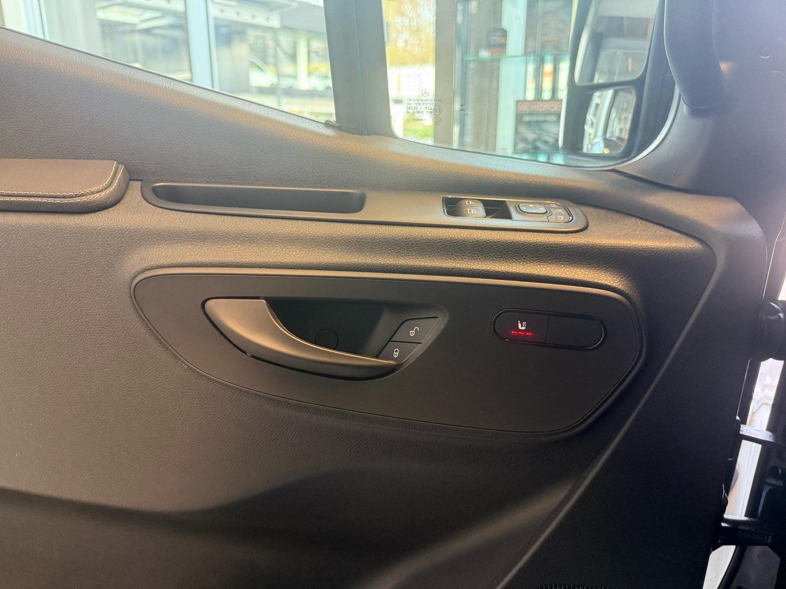 Fahrzeugabbildung Mercedes-Benz Sprinter 319 TOURER SELECT UPE119.279€ LUFTFEDER