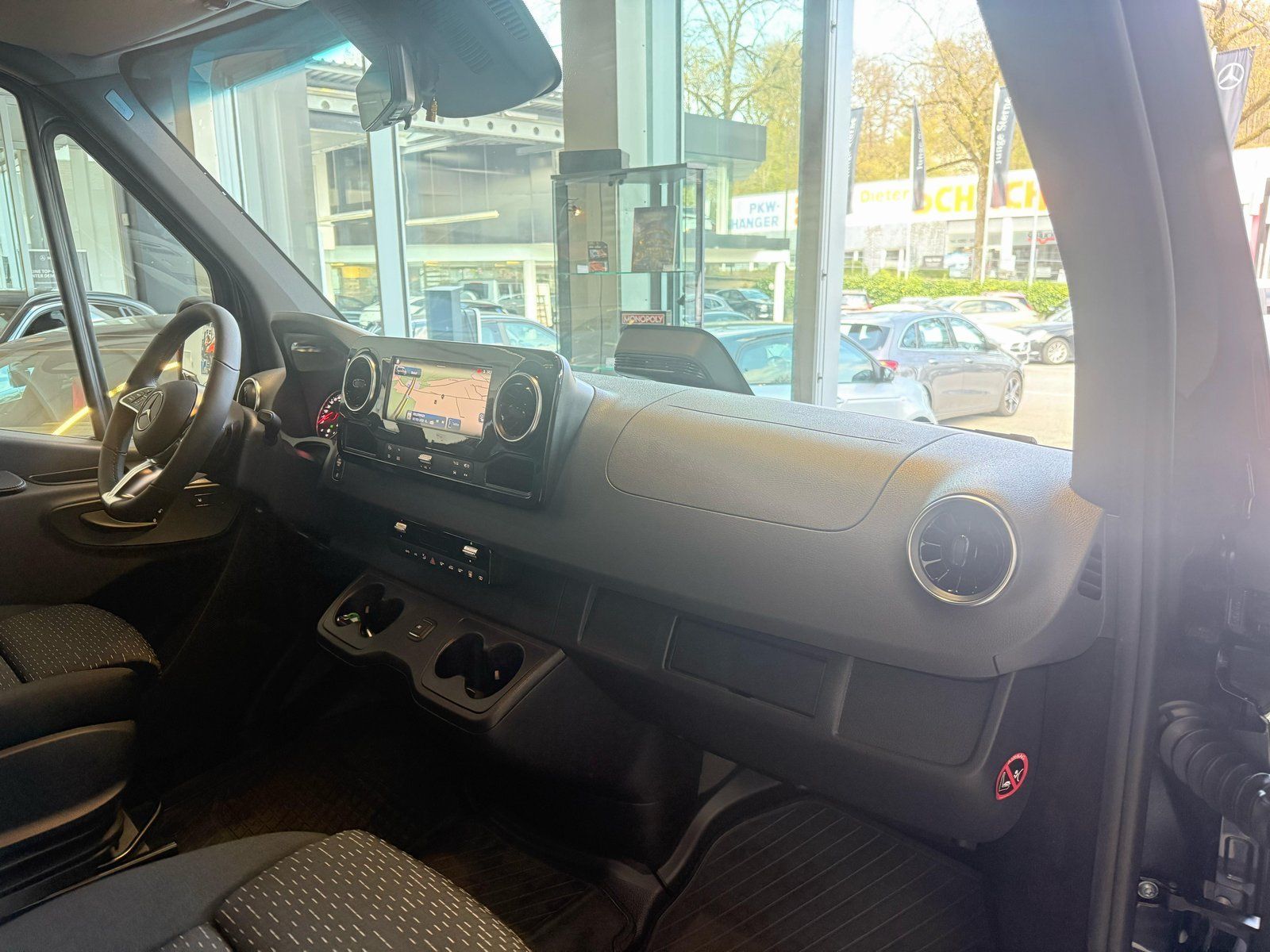 Fahrzeugabbildung Mercedes-Benz Sprinter 319 TOURER SELECT UPE119.279€ LUFTFEDER