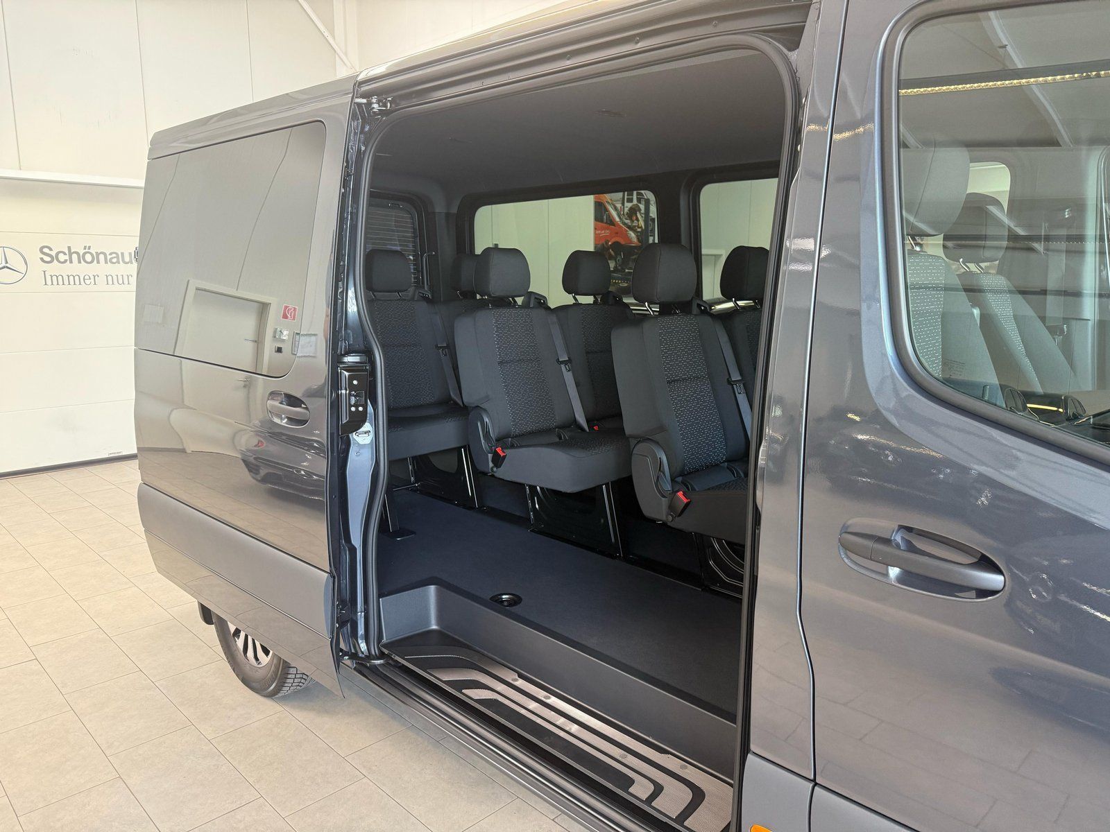 Fahrzeugabbildung Mercedes-Benz Sprinter 319 TOURER SELECT UPE119.279€ LUFTFEDER