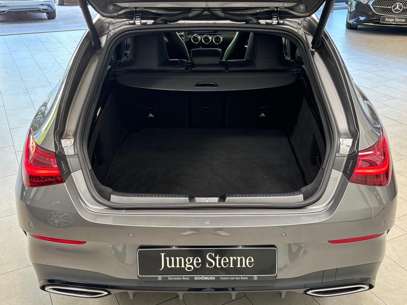 Fahrzeugabbildung Mercedes-Benz CLA 200 SB AMG PANO+DIST+LEDER+BURM+MEMO+VZ+NIGH