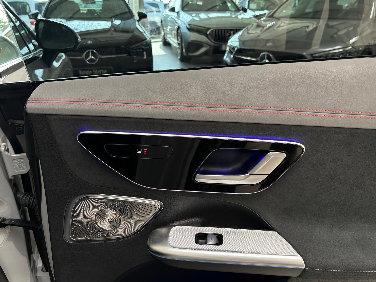 Fahrzeugabbildung Mercedes-Benz EQE 350 AMG PREMIUMPKT+21"+AIRMATIC+AHK+3D+DIGIT