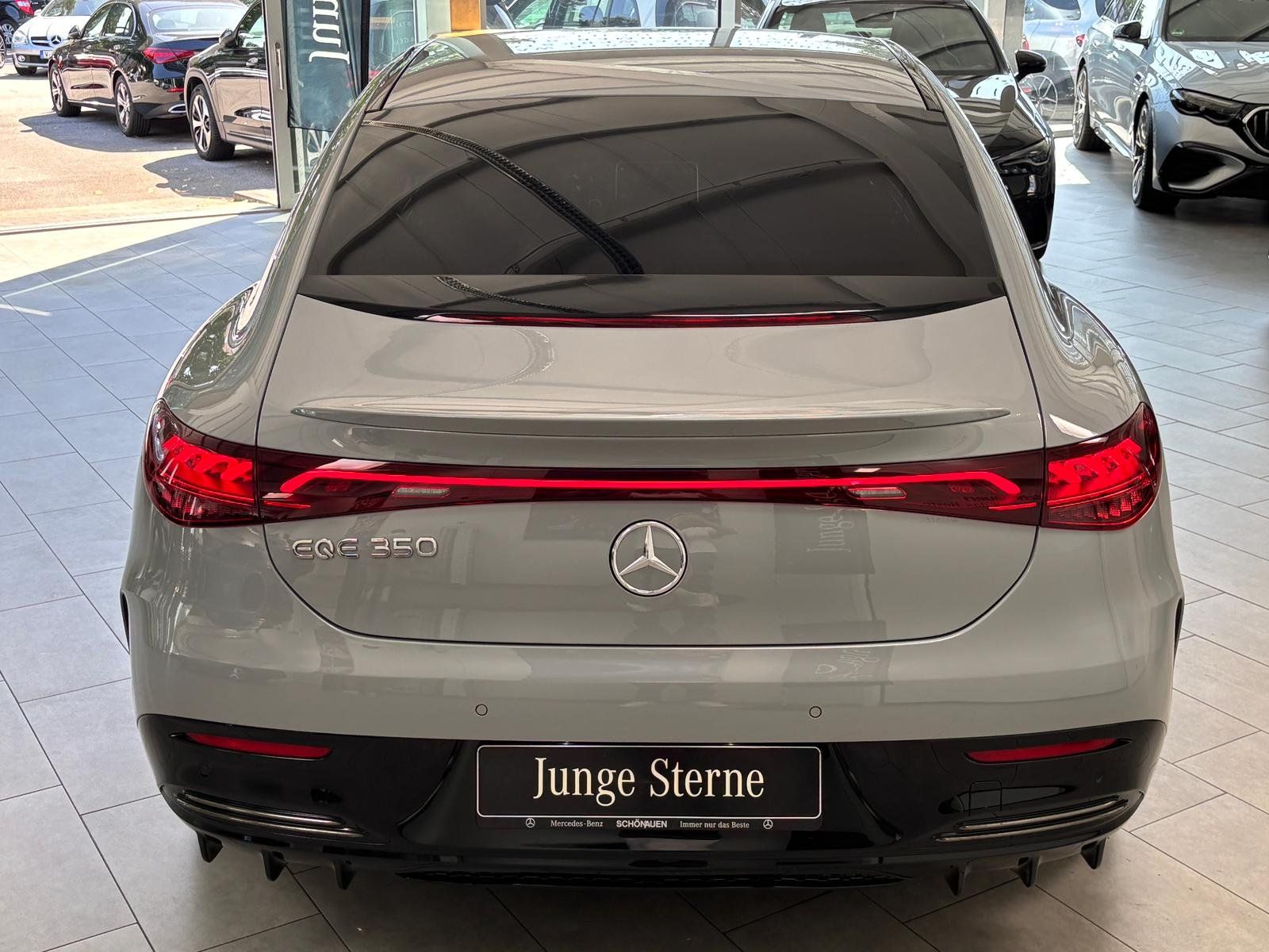 Fahrzeugabbildung Mercedes-Benz EQE 350 AMG PREMIUMPKT+21"+AIRMATIC+AHK+3D+DIGIT