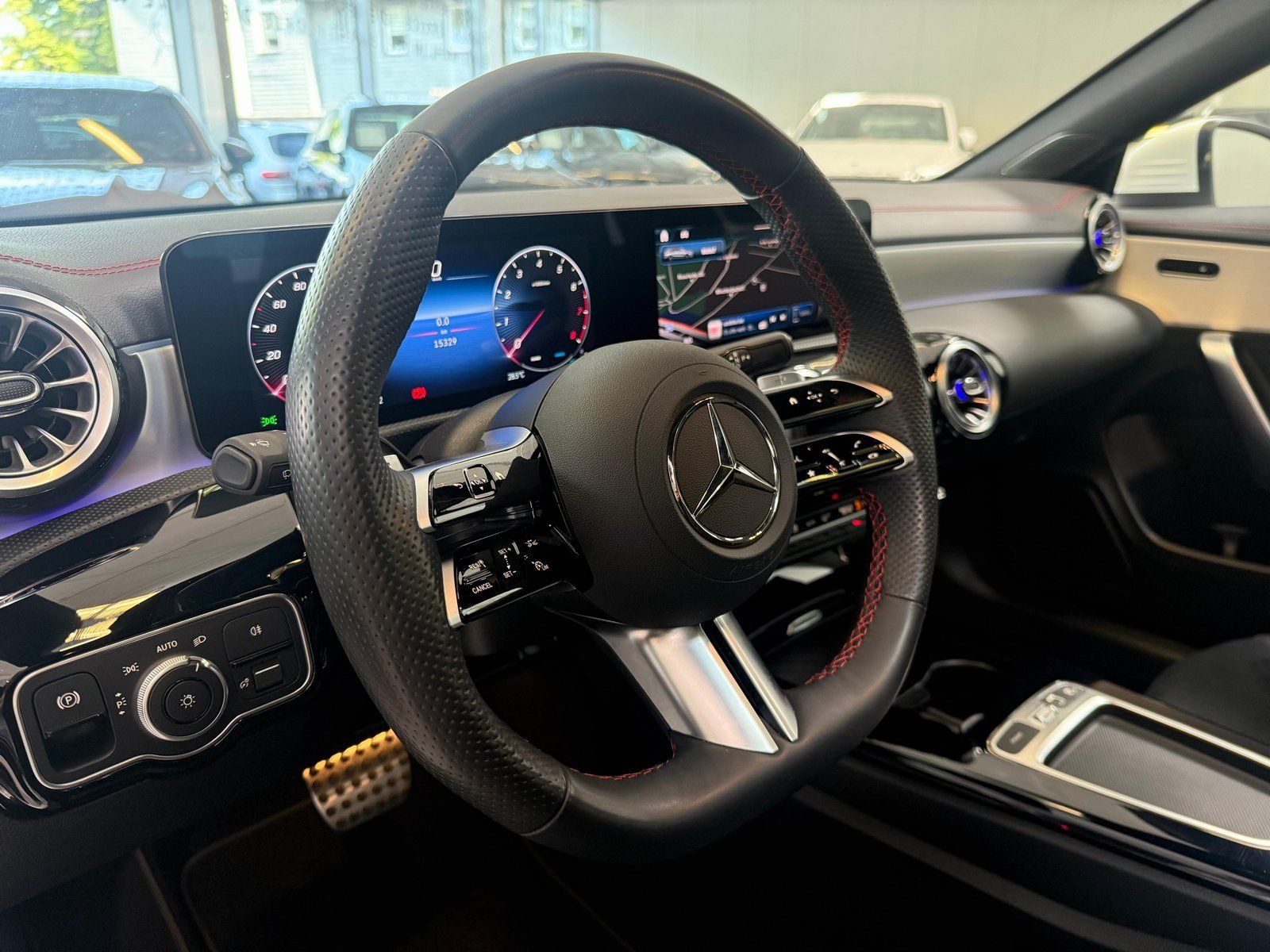 Fahrzeugabbildung Mercedes-Benz CLA 180 SB AMG PANO+19"+360+TOTW.+DISTR+CARPLAY