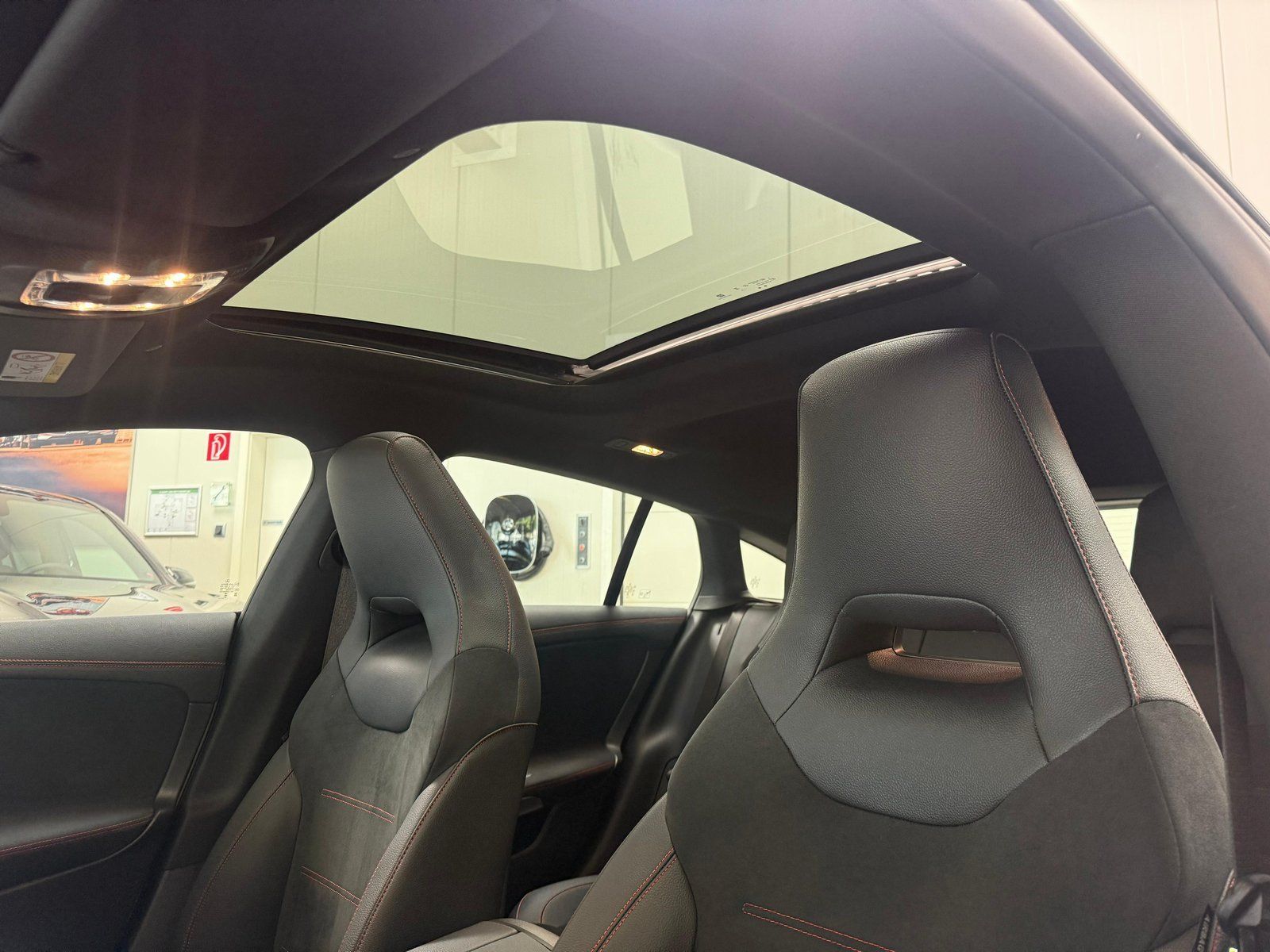 Fahrzeugabbildung Mercedes-Benz CLA 180 SB AMG PANO+19"+360+TOTW.+DISTR+CARPLAY