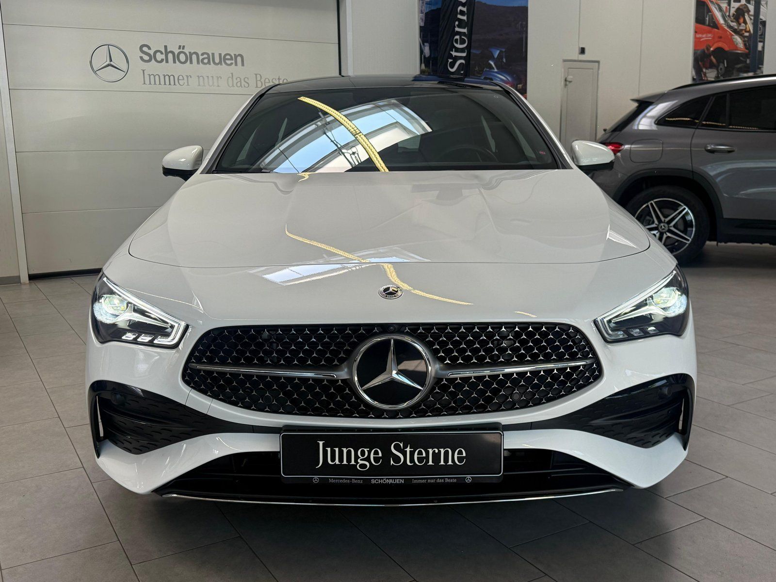 Fahrzeugabbildung Mercedes-Benz CLA 180 SB AMG PANO+19"+360+TOTW.+DISTR+CARPLAY