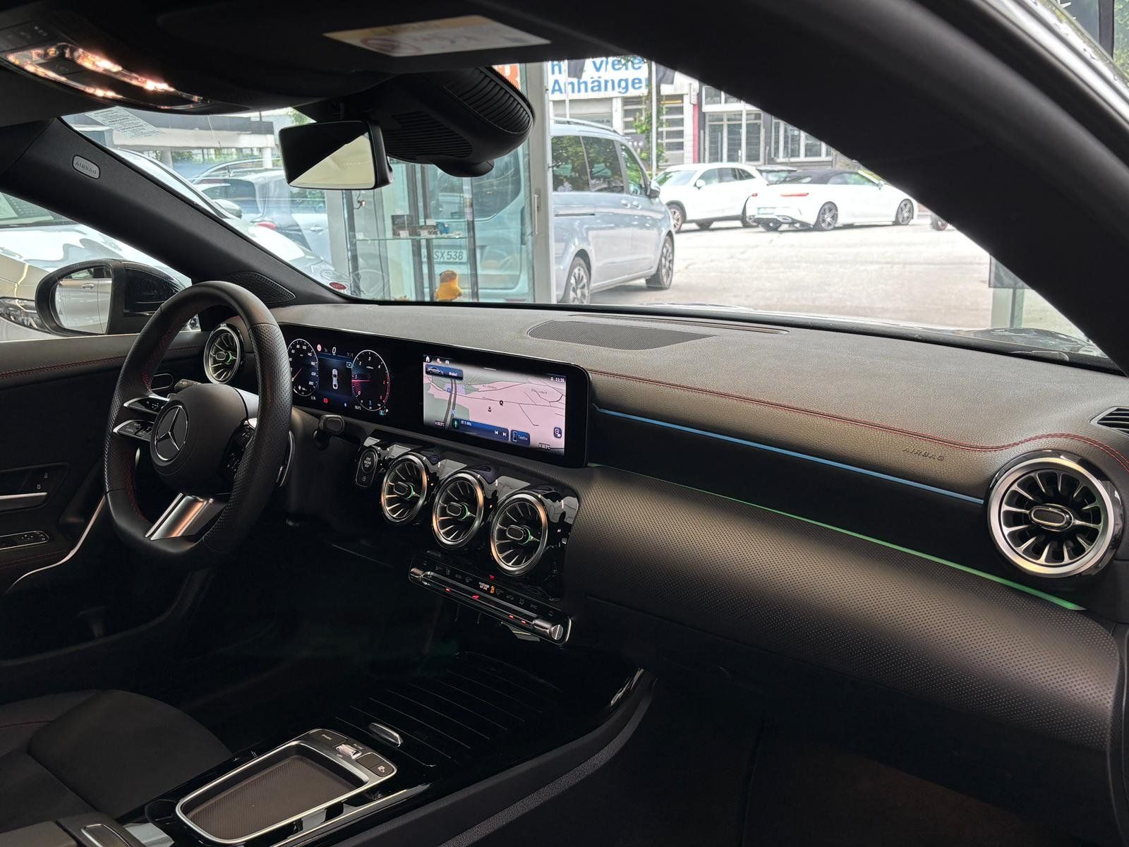 Fahrzeugabbildung Mercedes-Benz CLA 220 d Coupé AMG PREMIUM+CARPLAY+VZ+KEYLESS