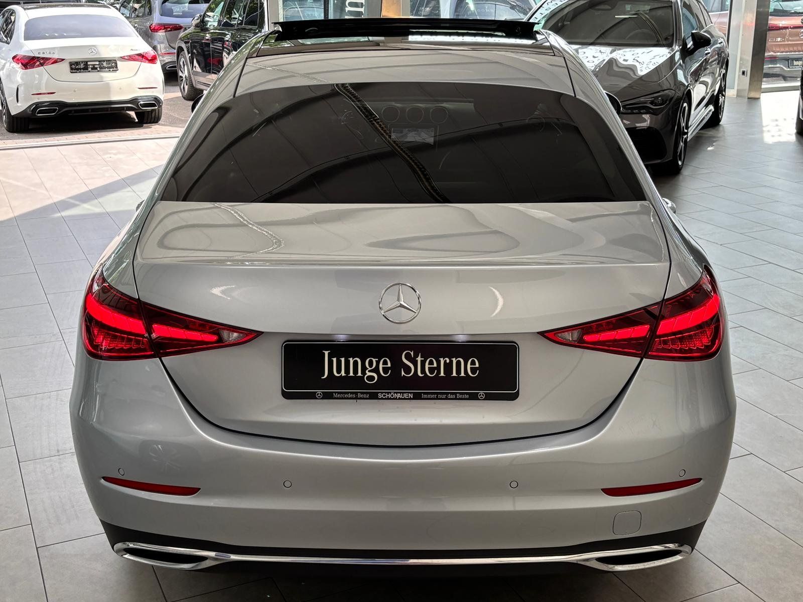 Fahrzeugabbildung Mercedes-Benz C 200 PANO+DIGITAL+360°+MEMO+CARPLAY+PRIVACY