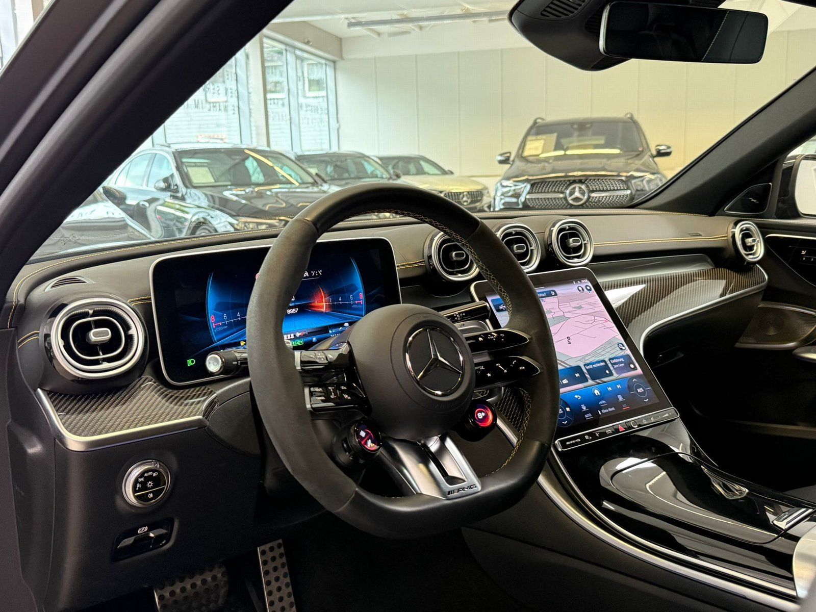 Fahrzeugabbildung Mercedes-Benz C 63 S E CARBON+MAGNO+AERO+DRIVERS PACK+NIGHT II