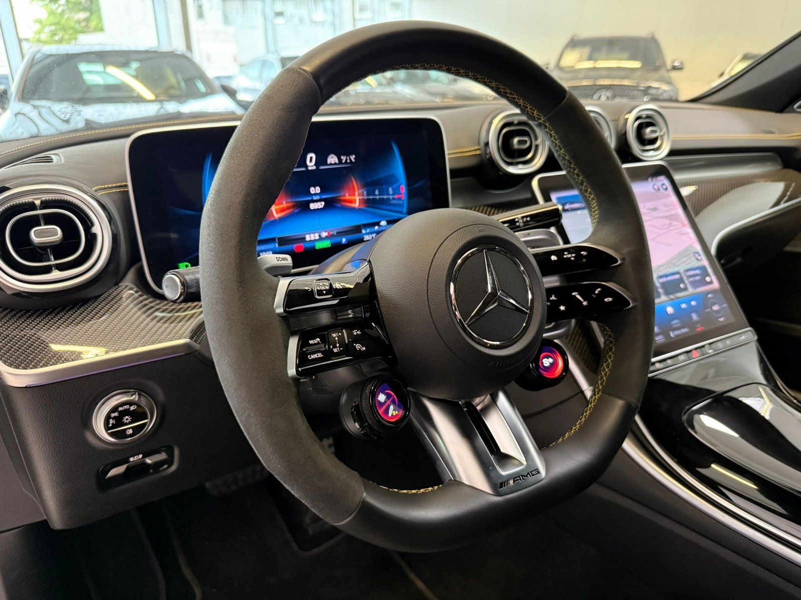 Fahrzeugabbildung Mercedes-Benz C 63 S E CARBON+MAGNO+AERO+DRIVERS PACK+NIGHT II