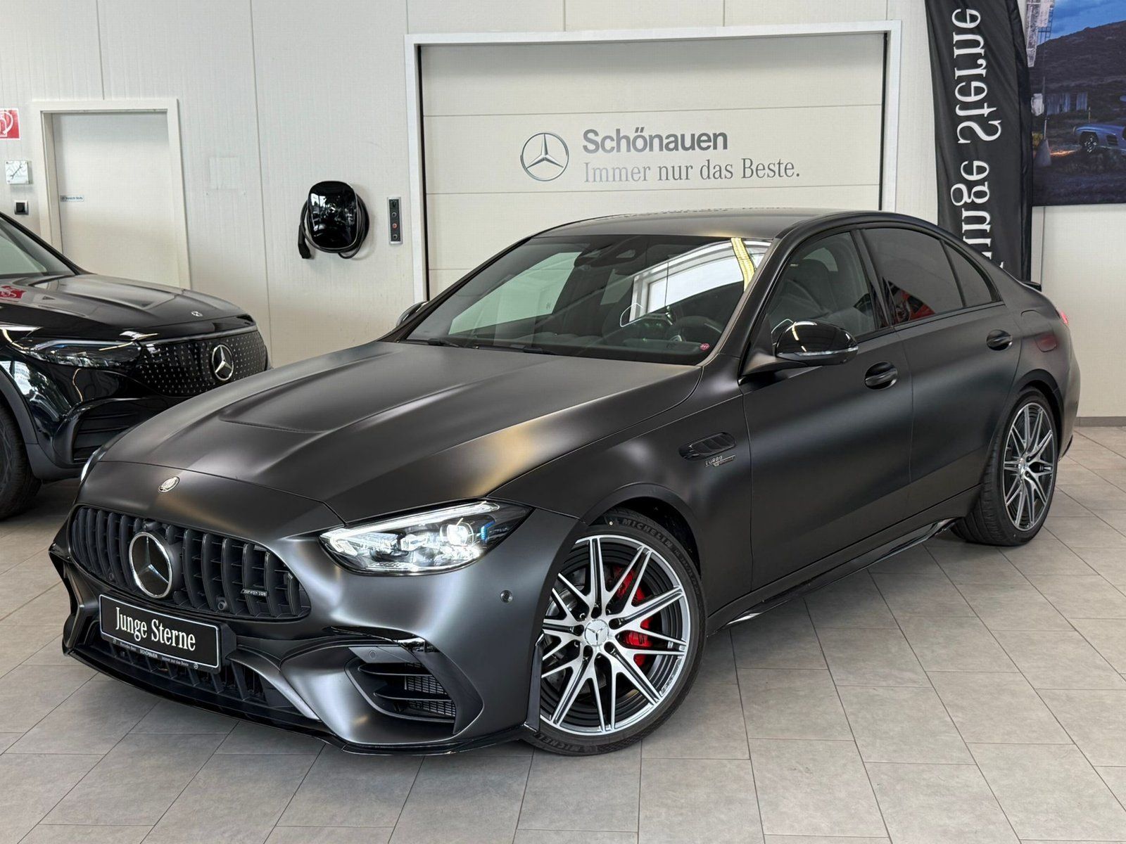 Fahrzeugabbildung Mercedes-Benz C 63 S E CARBON+MAGNO+AERO+DRIVERS PACK+NIGHT II