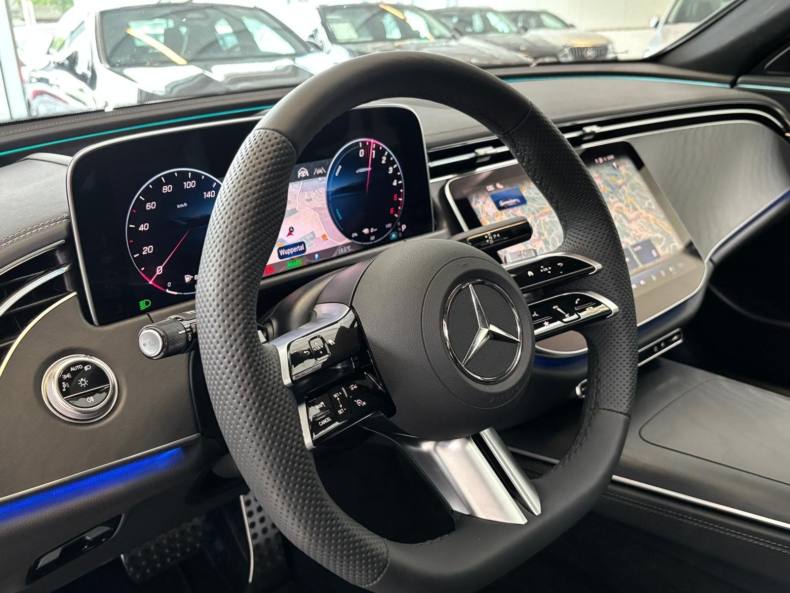 Fahrzeugabbildung Mercedes-Benz E 300 de 4M T AMG PANO+HUD+BURM+DIGI+AHK+20"