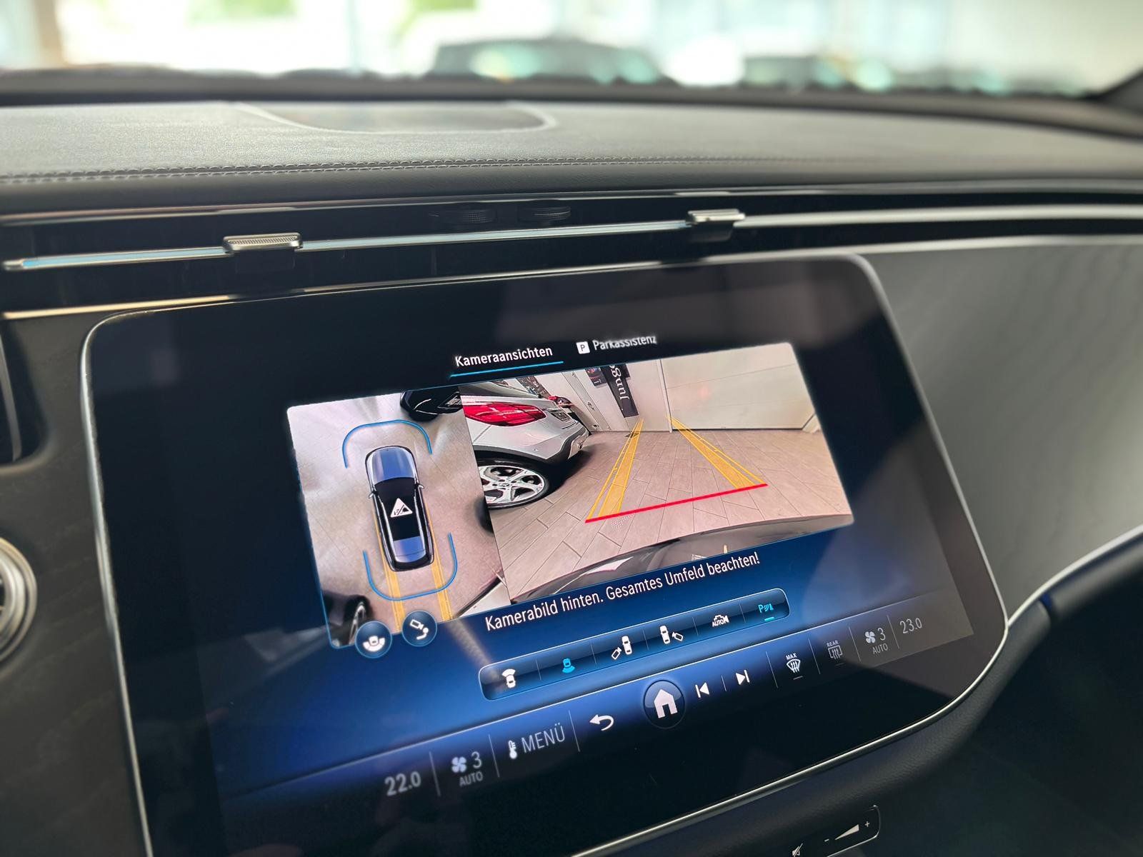 Fahrzeugabbildung Mercedes-Benz E 300 de 4M T AMG PANO+HUD+BURM+DIGI+AHK+20"