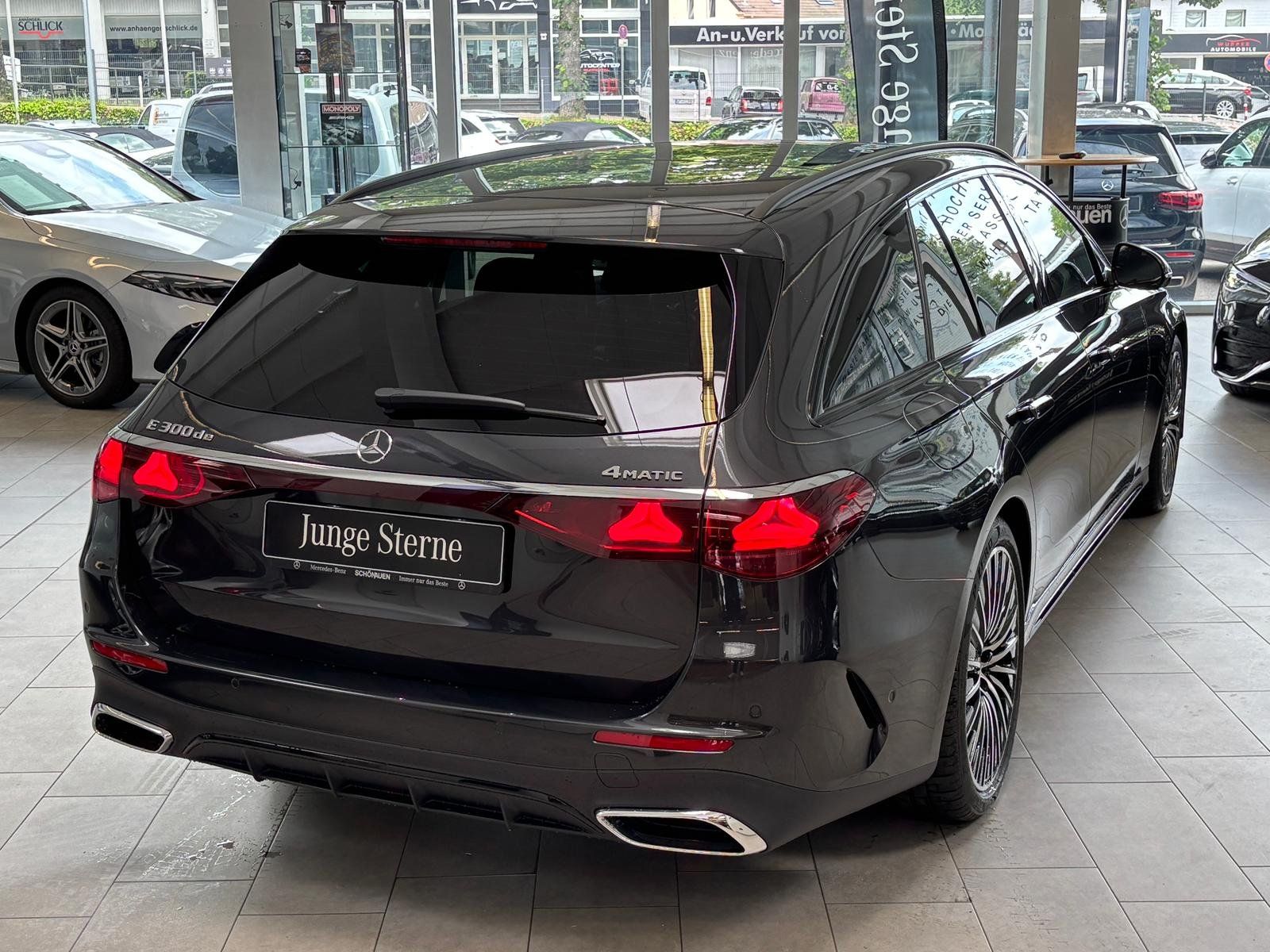 Fahrzeugabbildung Mercedes-Benz E 300 de 4M T AMG PANO+HUD+BURM+DIGI+AHK+20"