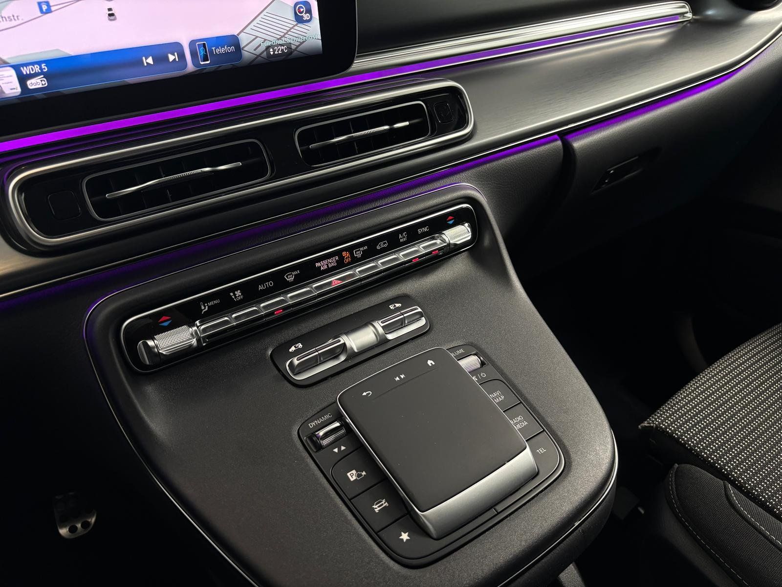 Fahrzeugabbildung Mercedes-Benz V 250 d STYLE Lang AHK+MBEAM+7SITZ+DISTR+THERMOT