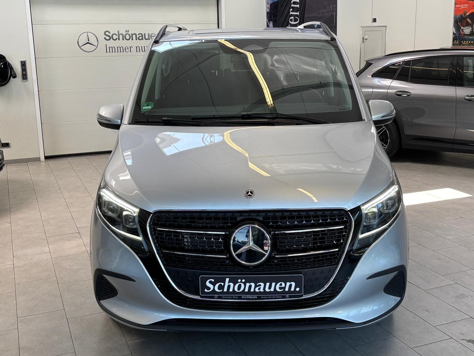 Fahrzeugabbildung Mercedes-Benz V 250 d STYLE Lang AHK+MBEAM+7SITZ+DISTR+THERMOT