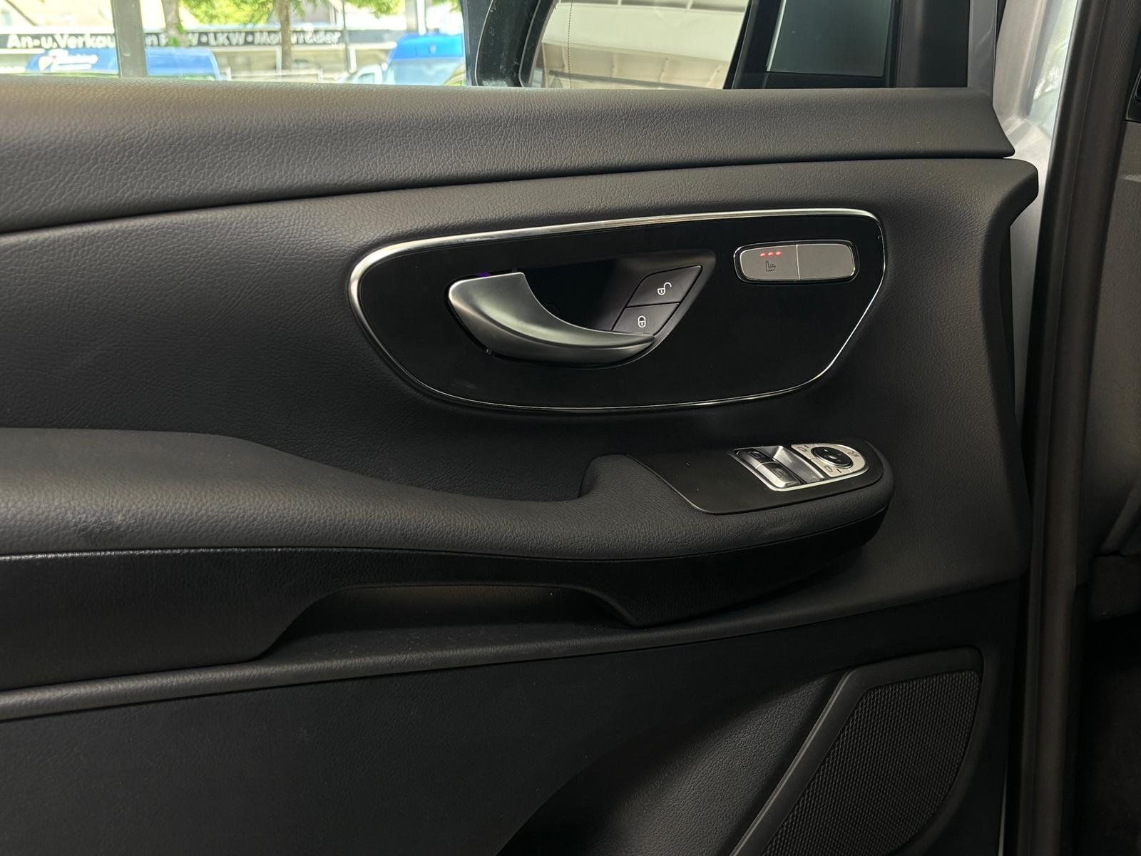 Fahrzeugabbildung Mercedes-Benz V 250 d STYLE Lang AHK+MBEAM+7SITZ+DISTR+THERMOT