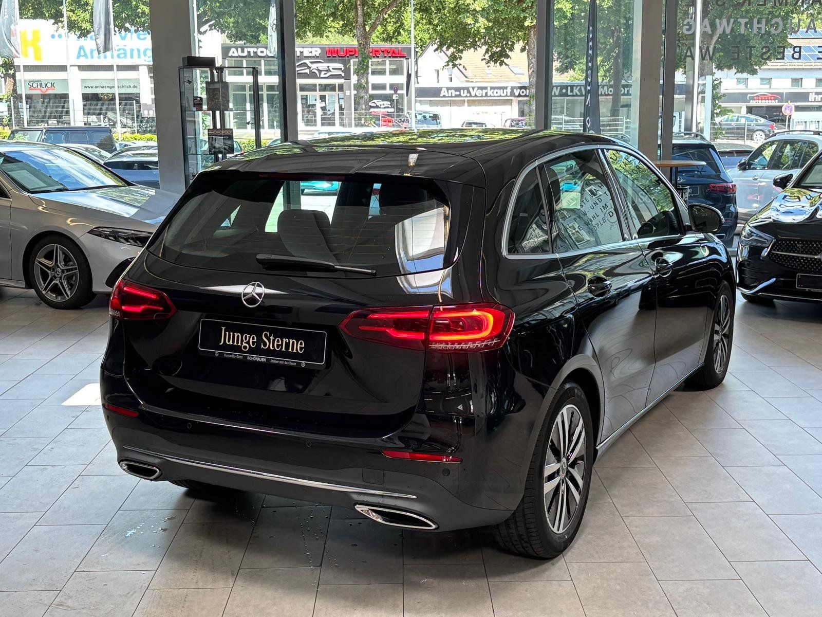 Fahrzeugabbildung Mercedes-Benz B 200 Progressive KAMERA+LED+AUGMENTED+THERMOTRO