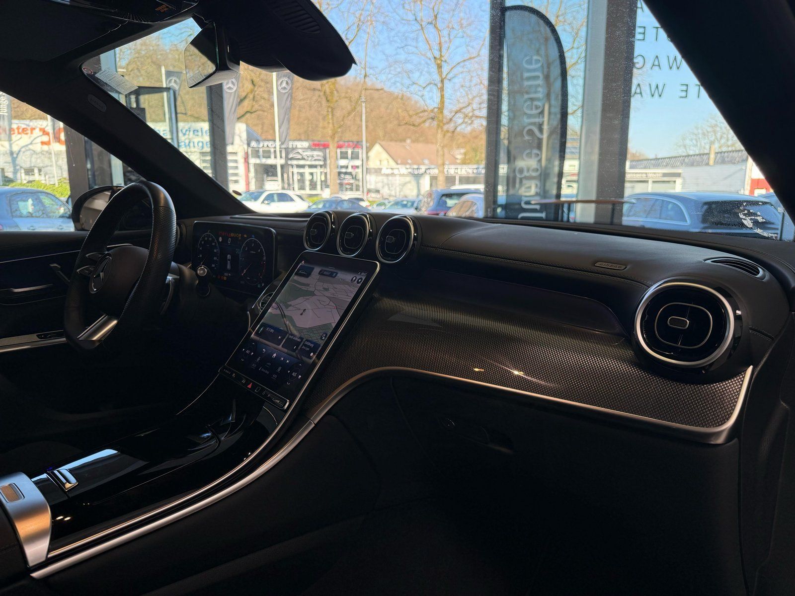 Fahrzeugabbildung Mercedes-Benz GLC 220 d 4M AMG AIRMATIC+HUD+BURM+MEMO+20+NIGHT