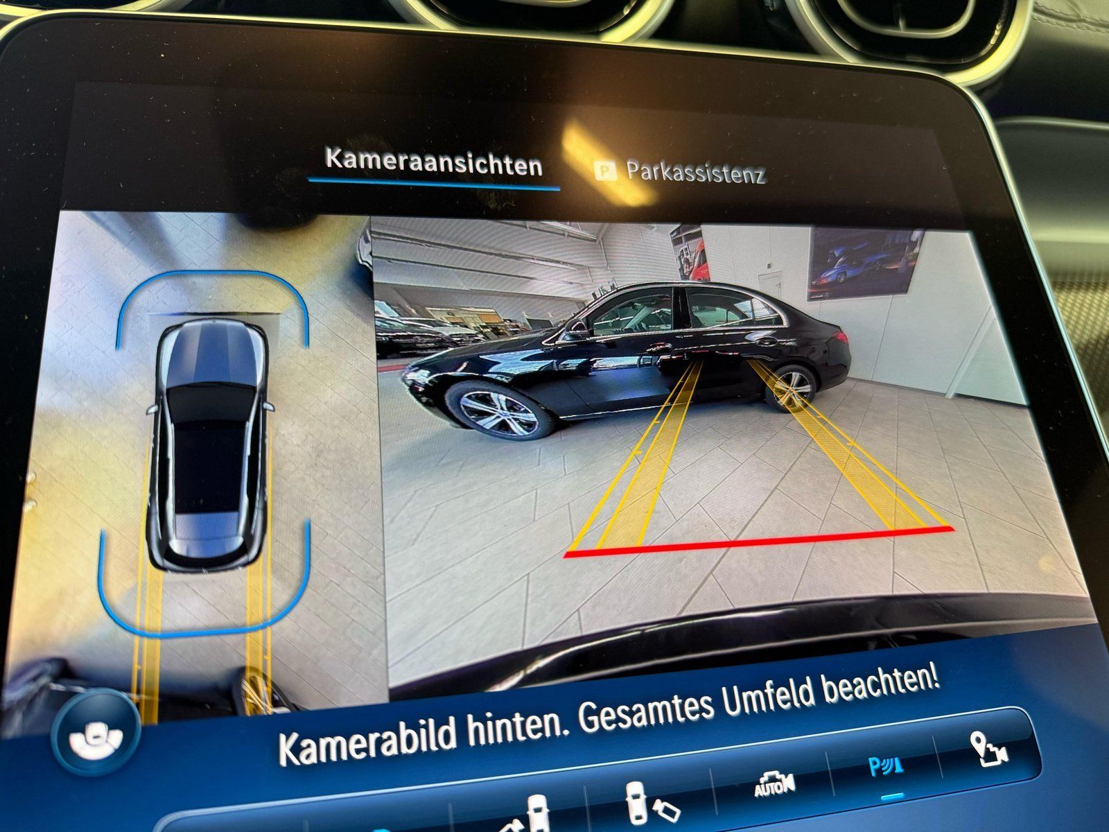 Fahrzeugabbildung Mercedes-Benz GLC 220 d 4M AMG AIRMATIC+HUD+BURM+MEMO+20+NIGHT