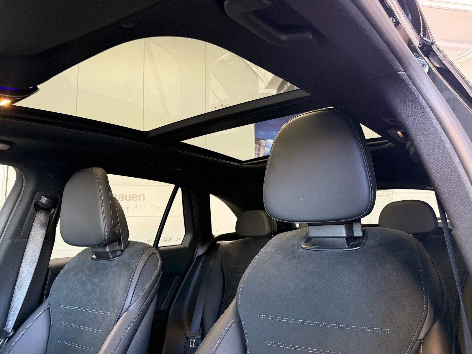 Fahrzeugabbildung Mercedes-Benz GLC 220 d 4M AMG AIRMATIC+HUD+BURM+MEMO+20+NIGHT