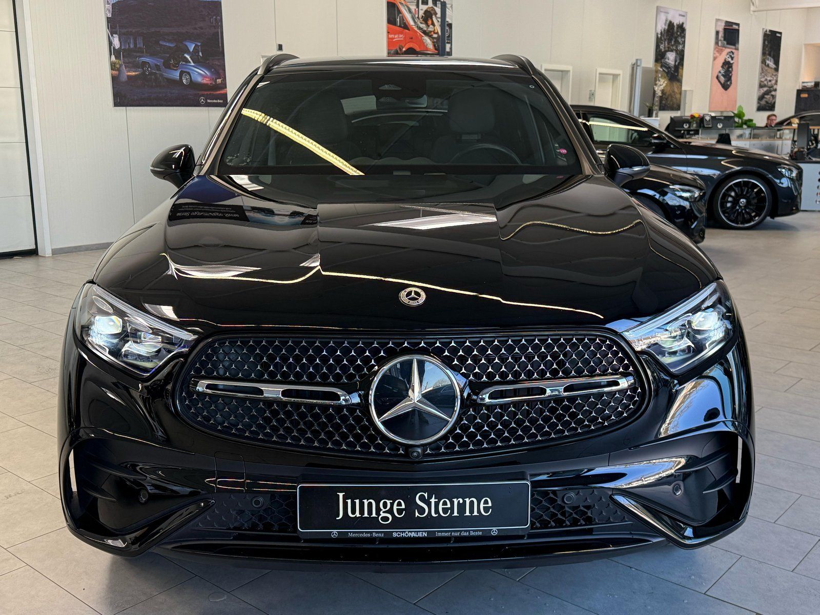 Fahrzeugabbildung Mercedes-Benz GLC 220 d 4M AMG AIRMATIC+HUD+BURM+MEMO+20+NIGHT