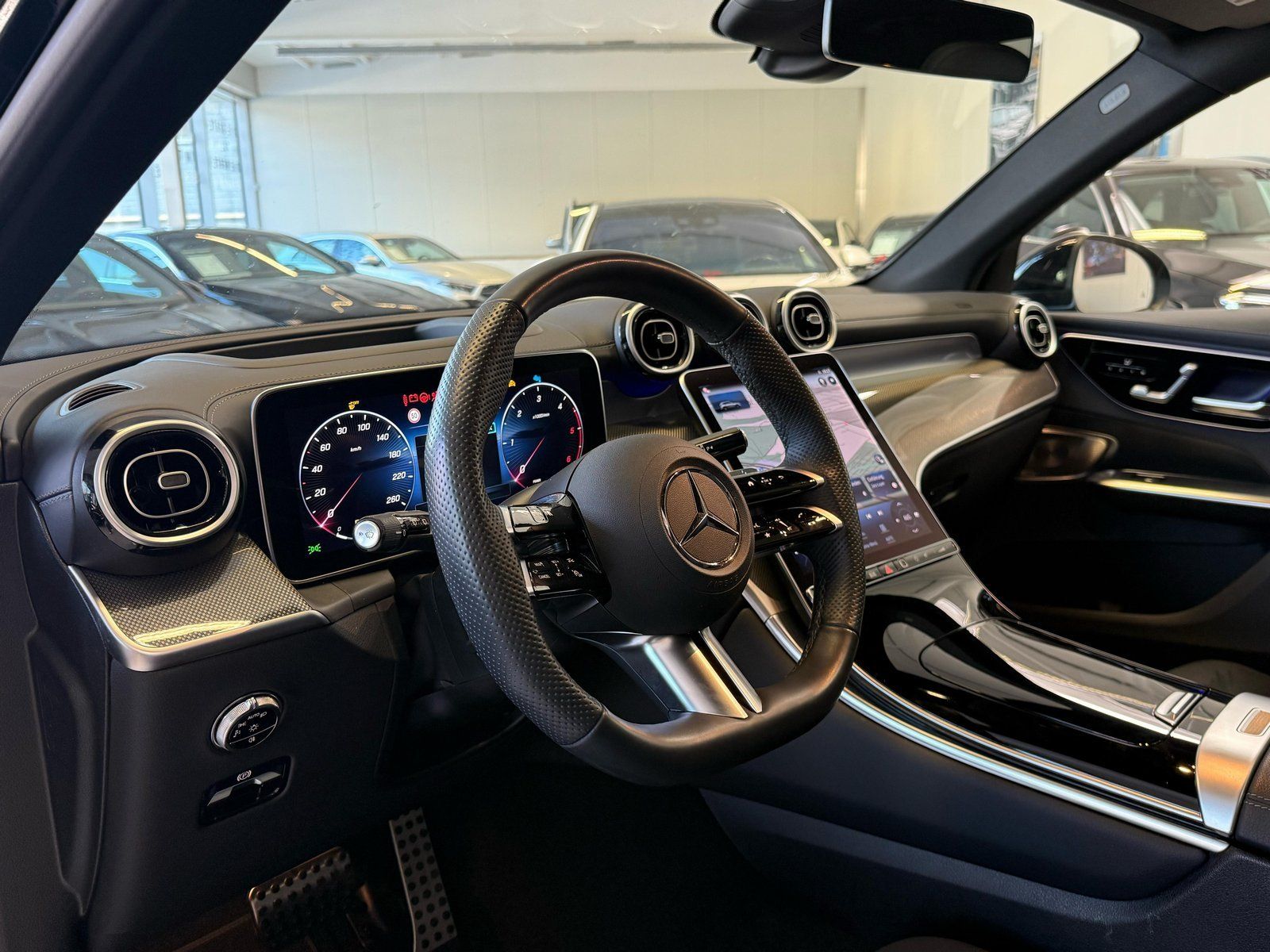 Fahrzeugabbildung Mercedes-Benz GLC 220 d 4M AMG AIRMATIC+HUD+BURM+MEMO+20+NIGHT