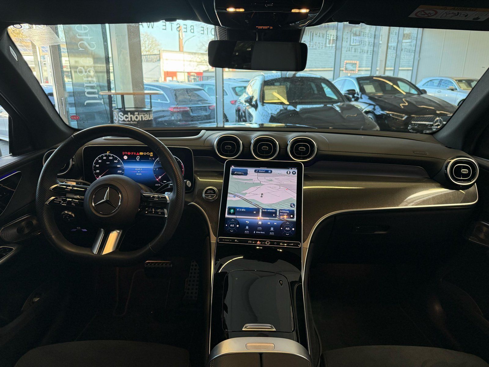 Fahrzeugabbildung Mercedes-Benz GLC 220 d 4M AMG AIRMATIC+HUD+BURM+MEMO+20+NIGHT