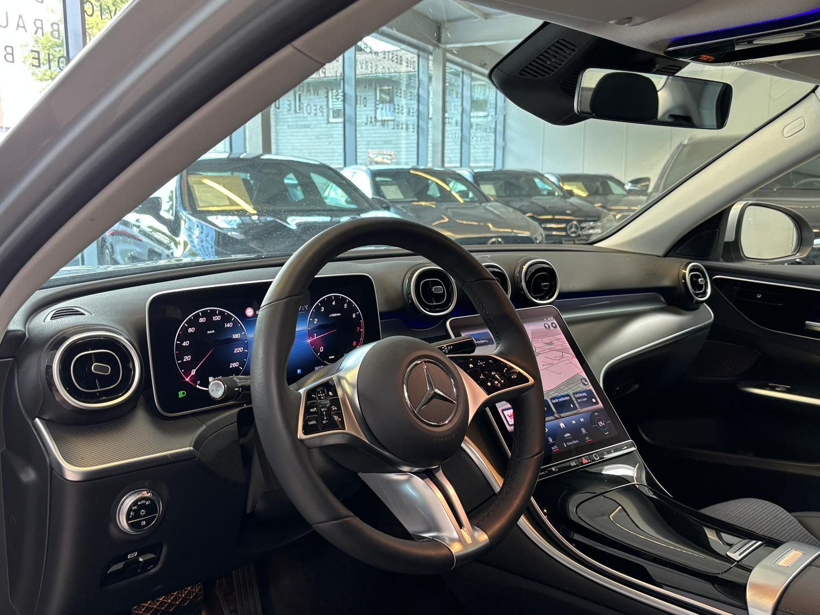 Fahrzeugabbildung Mercedes-Benz C 180 AVATNGARDE ADV+DISTRONIC+360°+WINTERPAKET